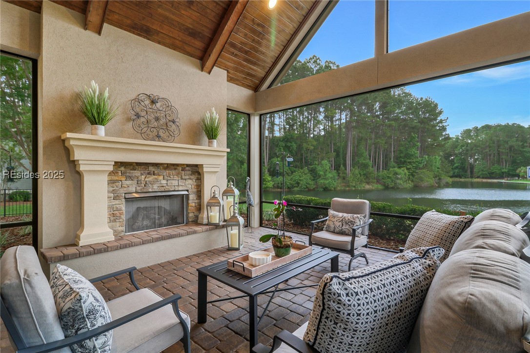 472 Hampton Lake Drive