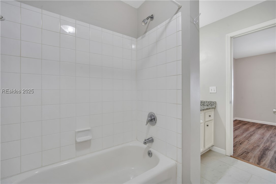 50 Pebble Beach Cove Unit: J116