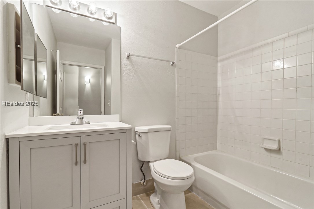 897 Fording Island Road Unit: 1004