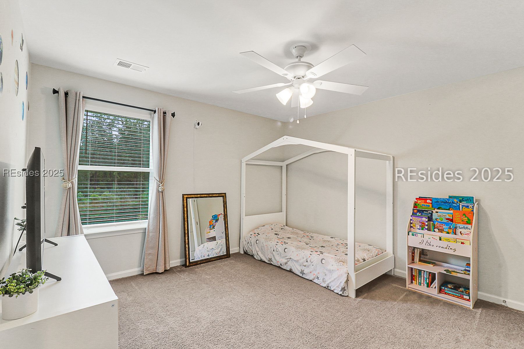 5 Cedar View Circle