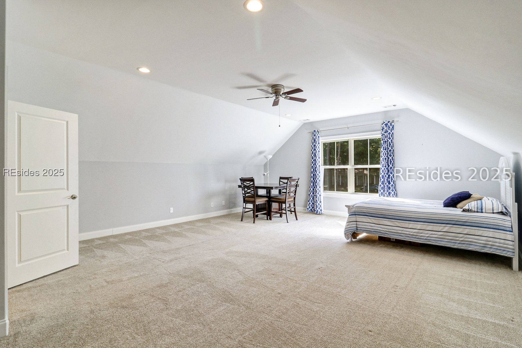 190 White Oaks Circle