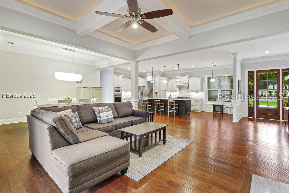 190 White Oaks Circle