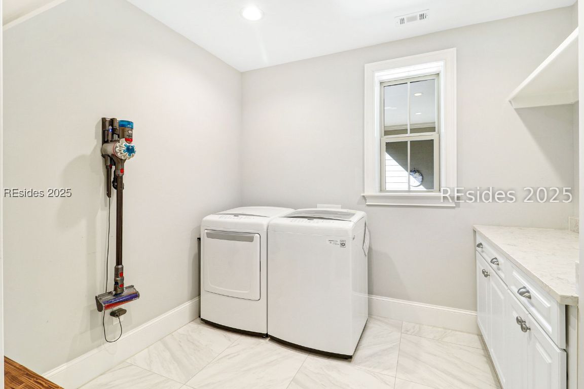 190 White Oaks Circle