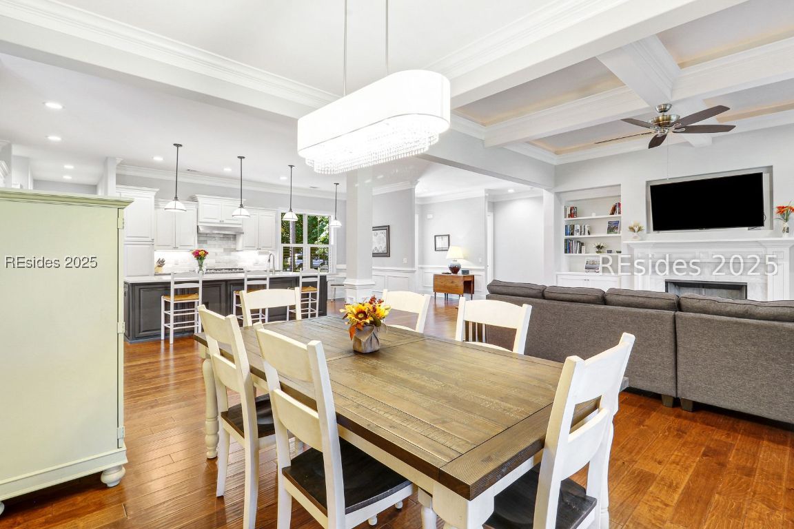 190 White Oaks Circle