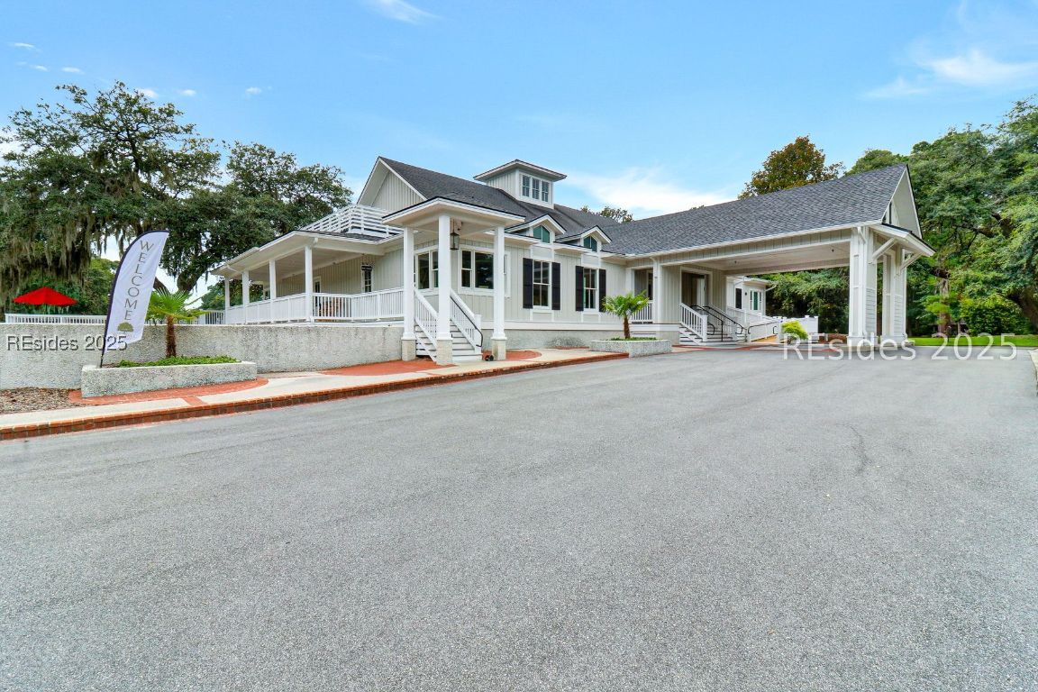 190 White Oaks Circle