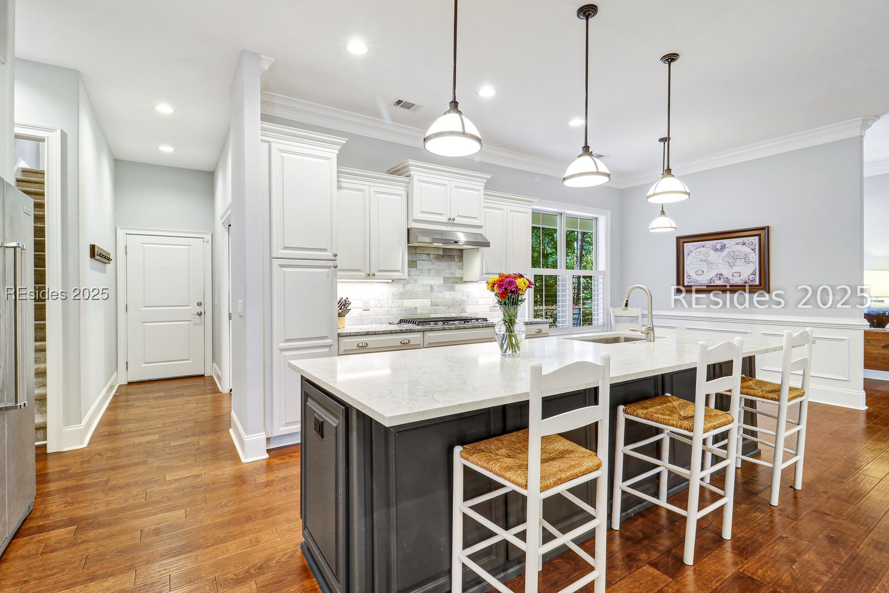 190 White Oaks Circle