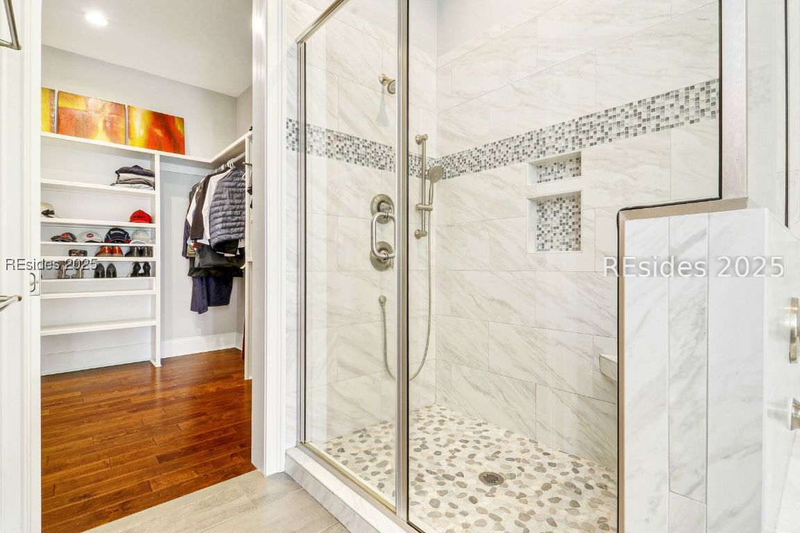 190 White Oaks Circle