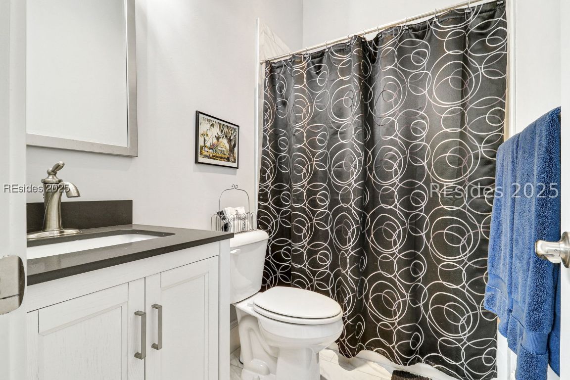 190 White Oaks Circle