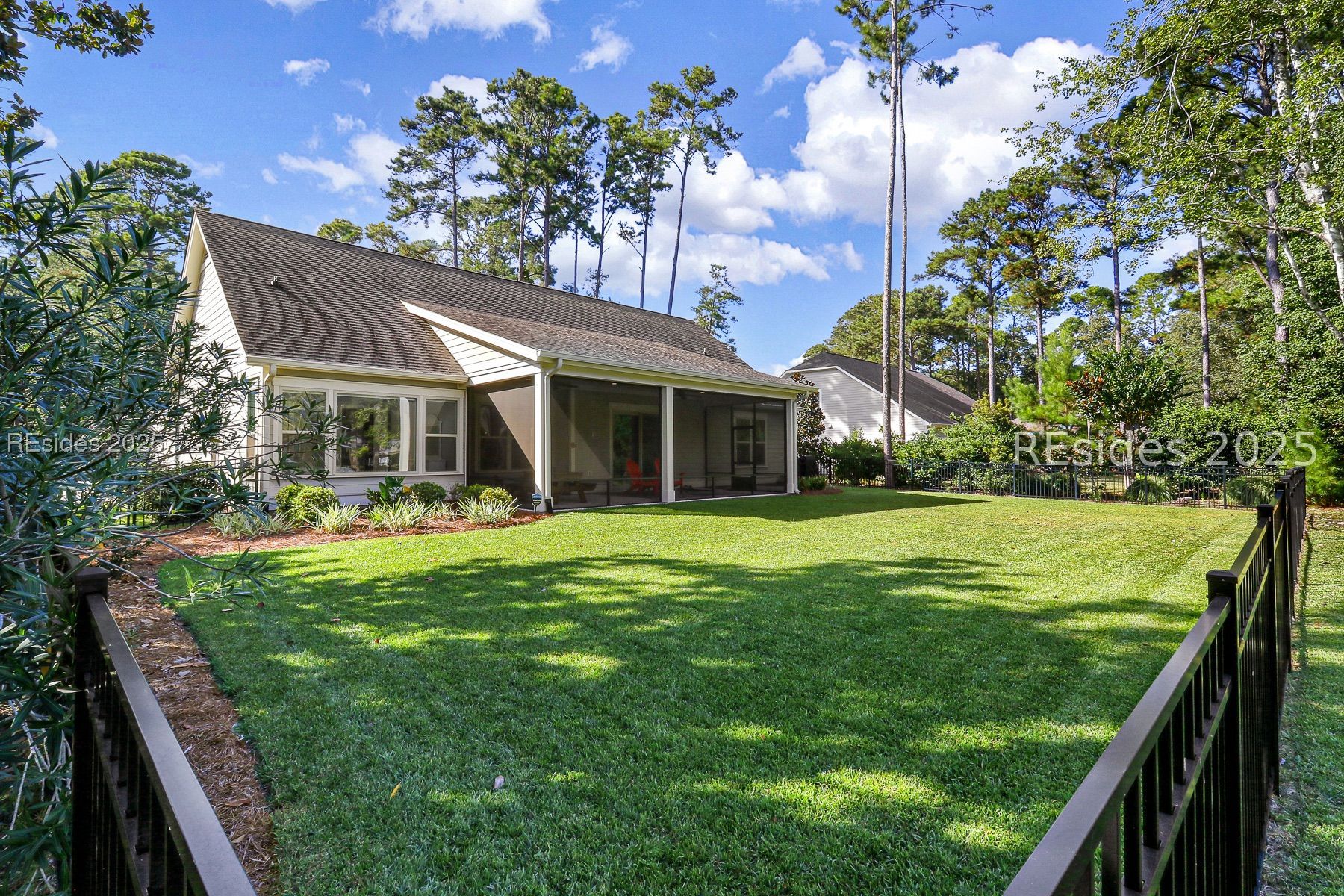 190 White Oaks Circle