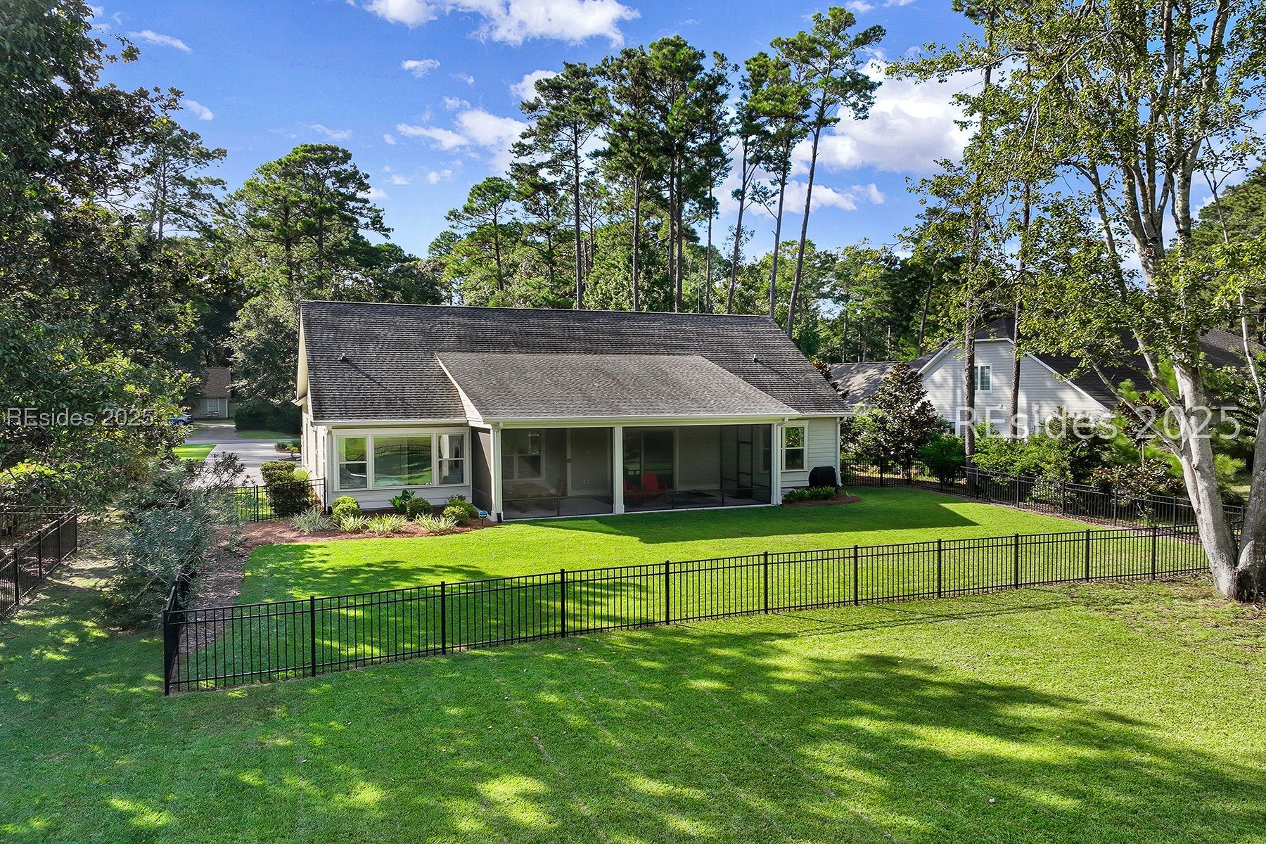 190 White Oaks Circle