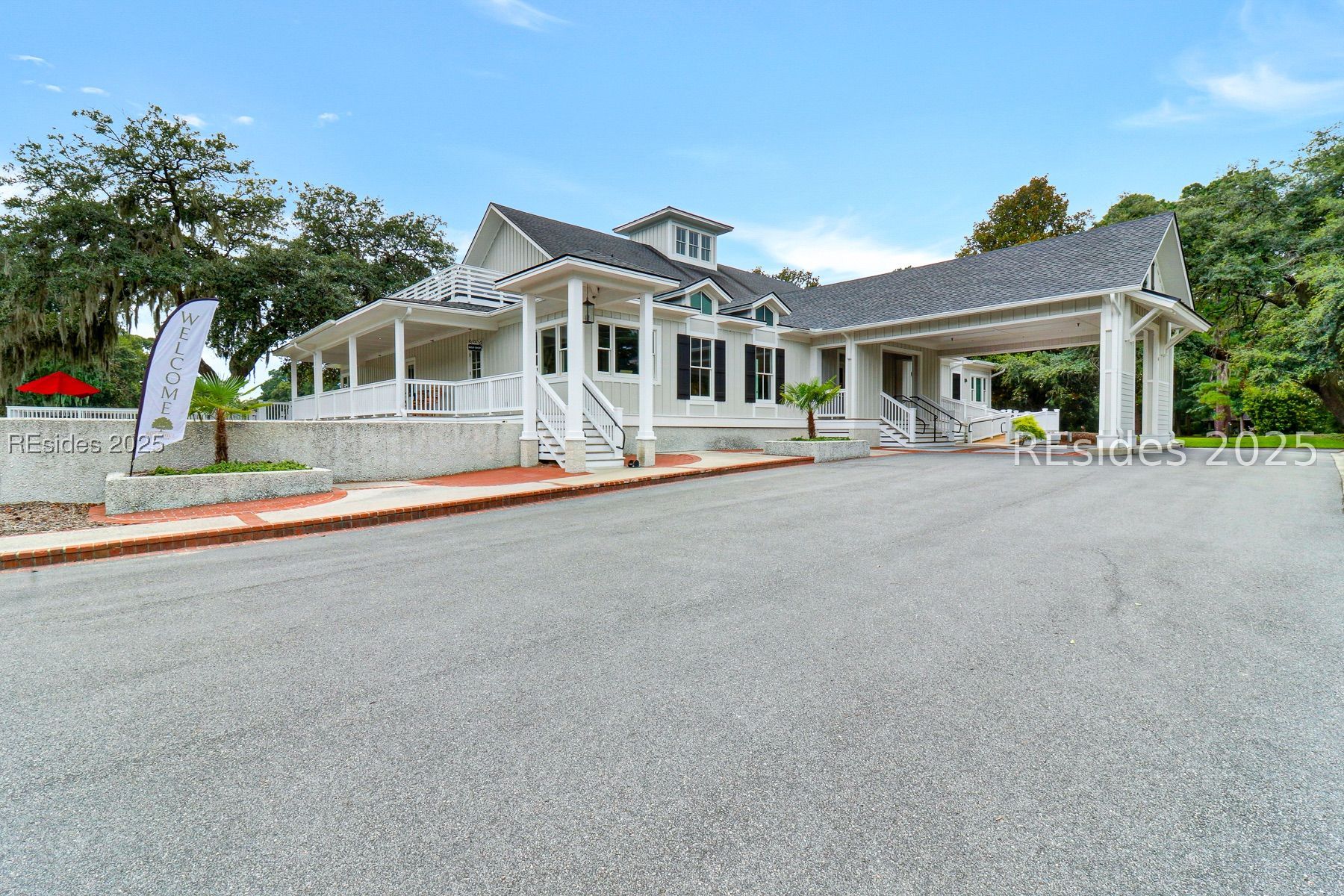 190 White Oaks Circle