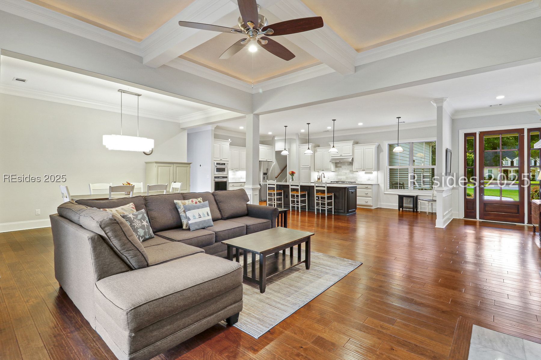 190 White Oaks Circle