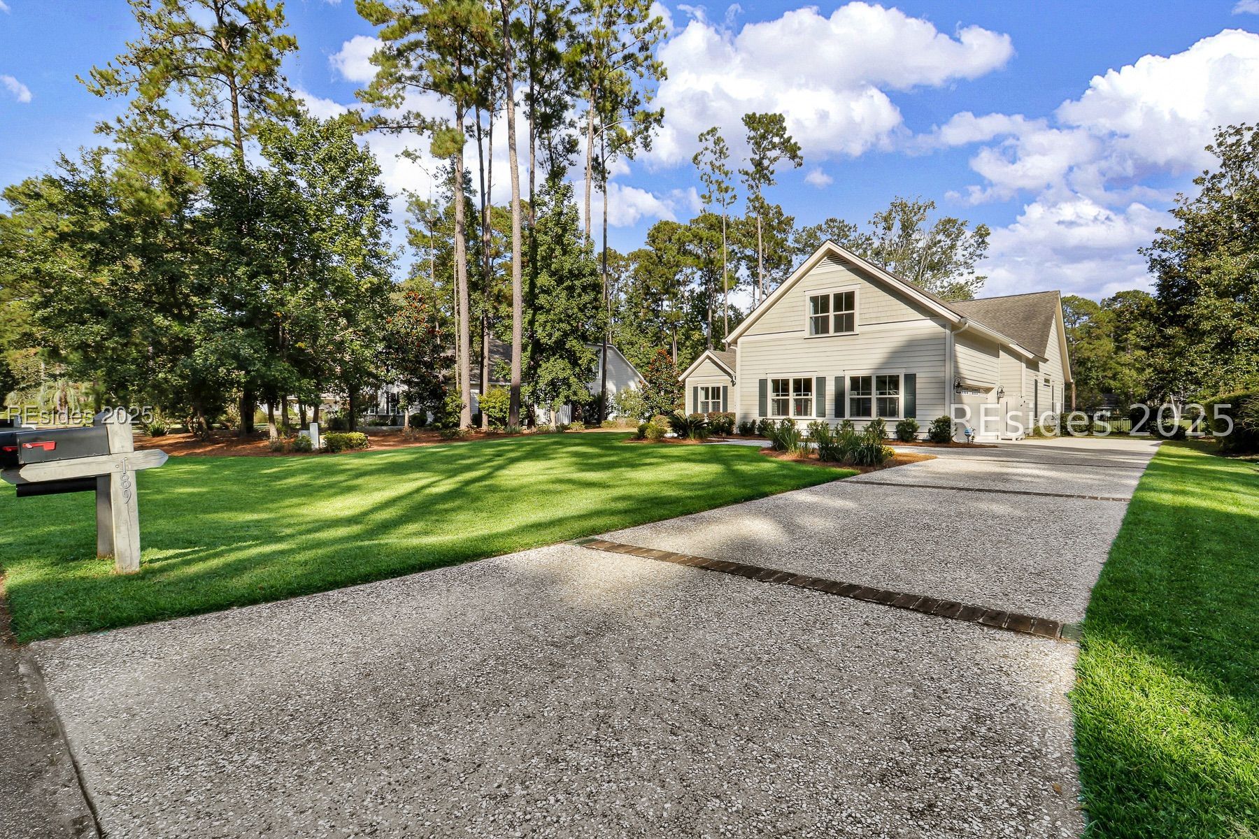 190 White Oaks Circle