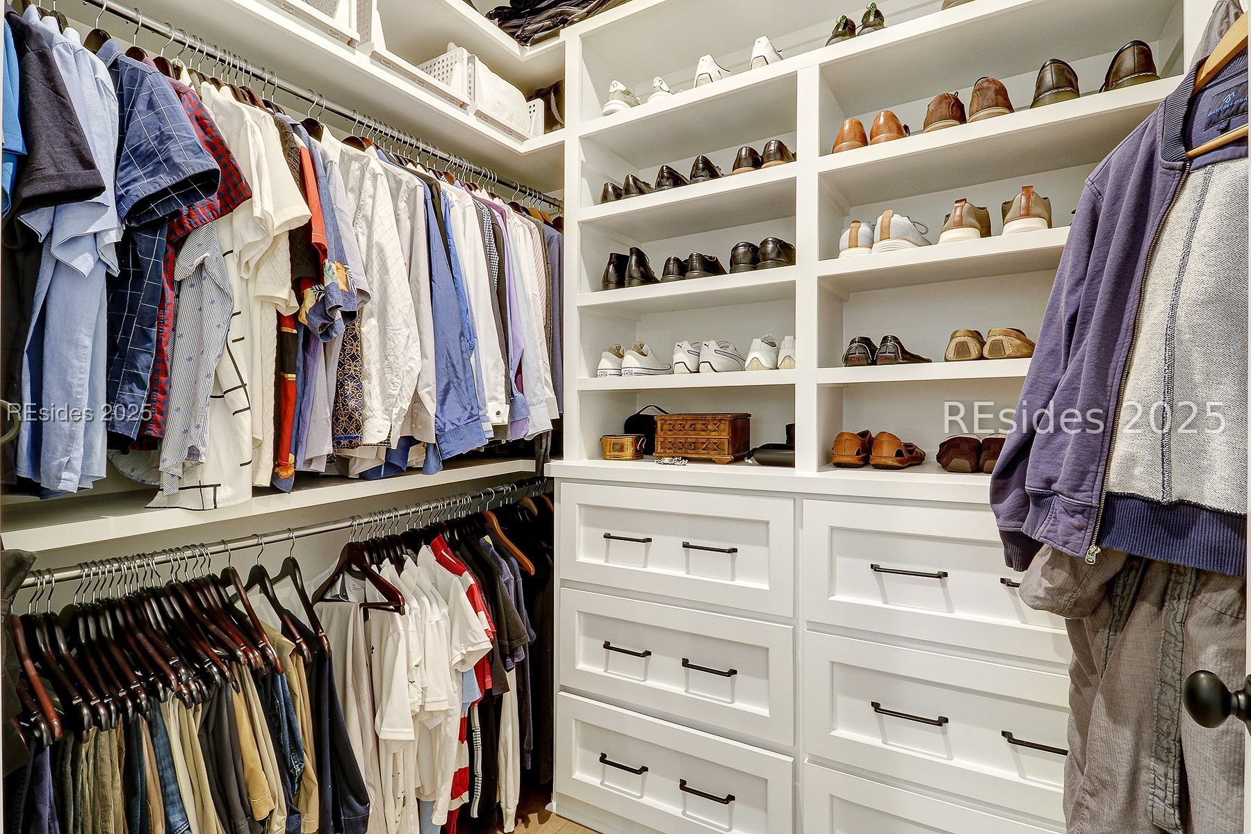 61 Winding Oak Drive