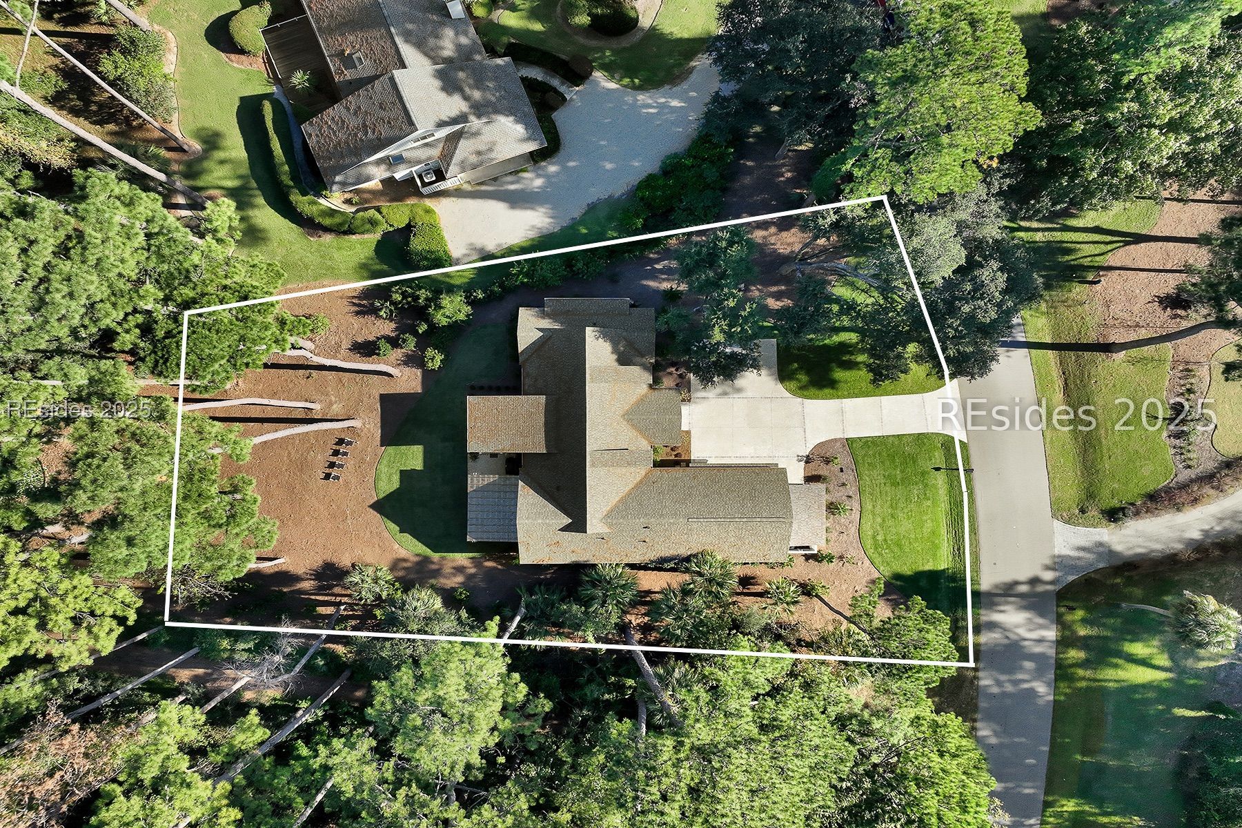 61 Winding Oak Drive