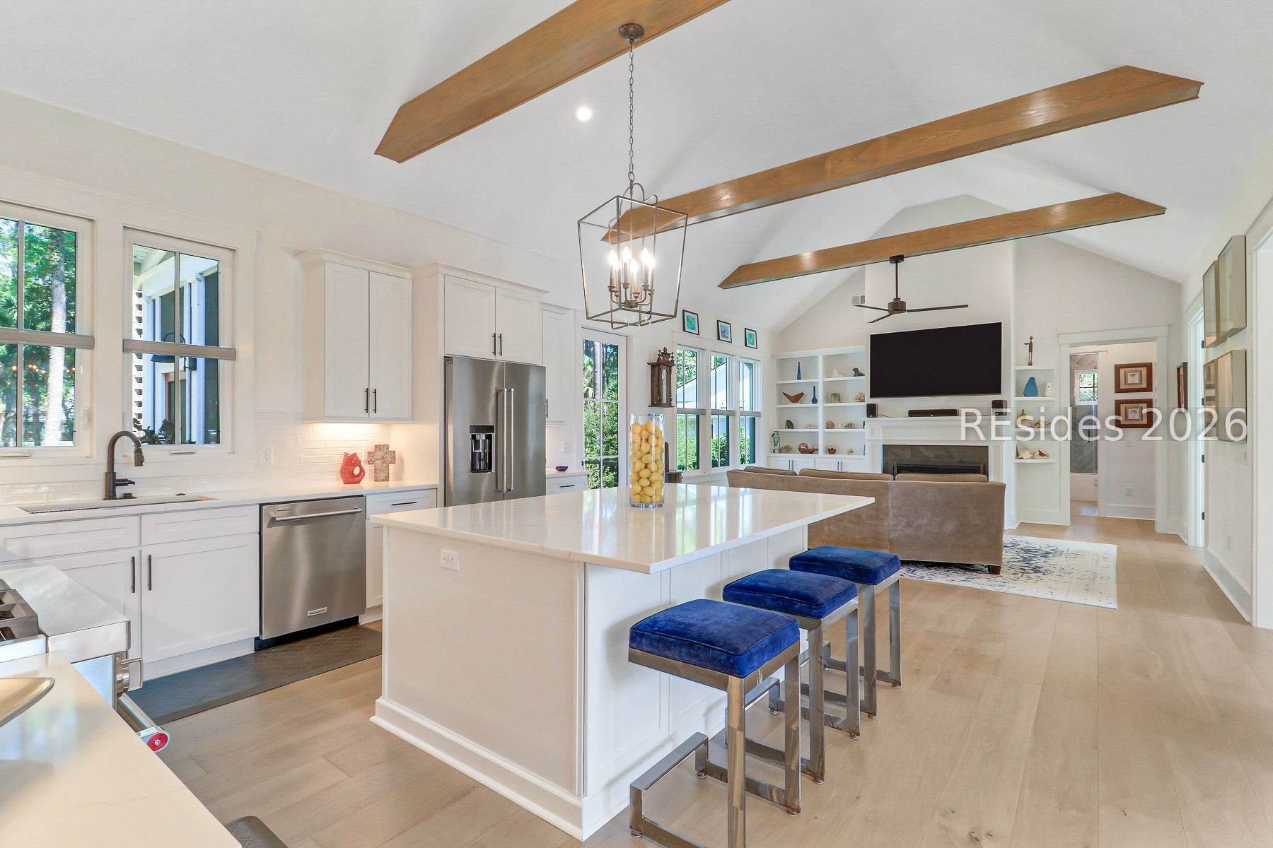 61 Winding Oak Drive