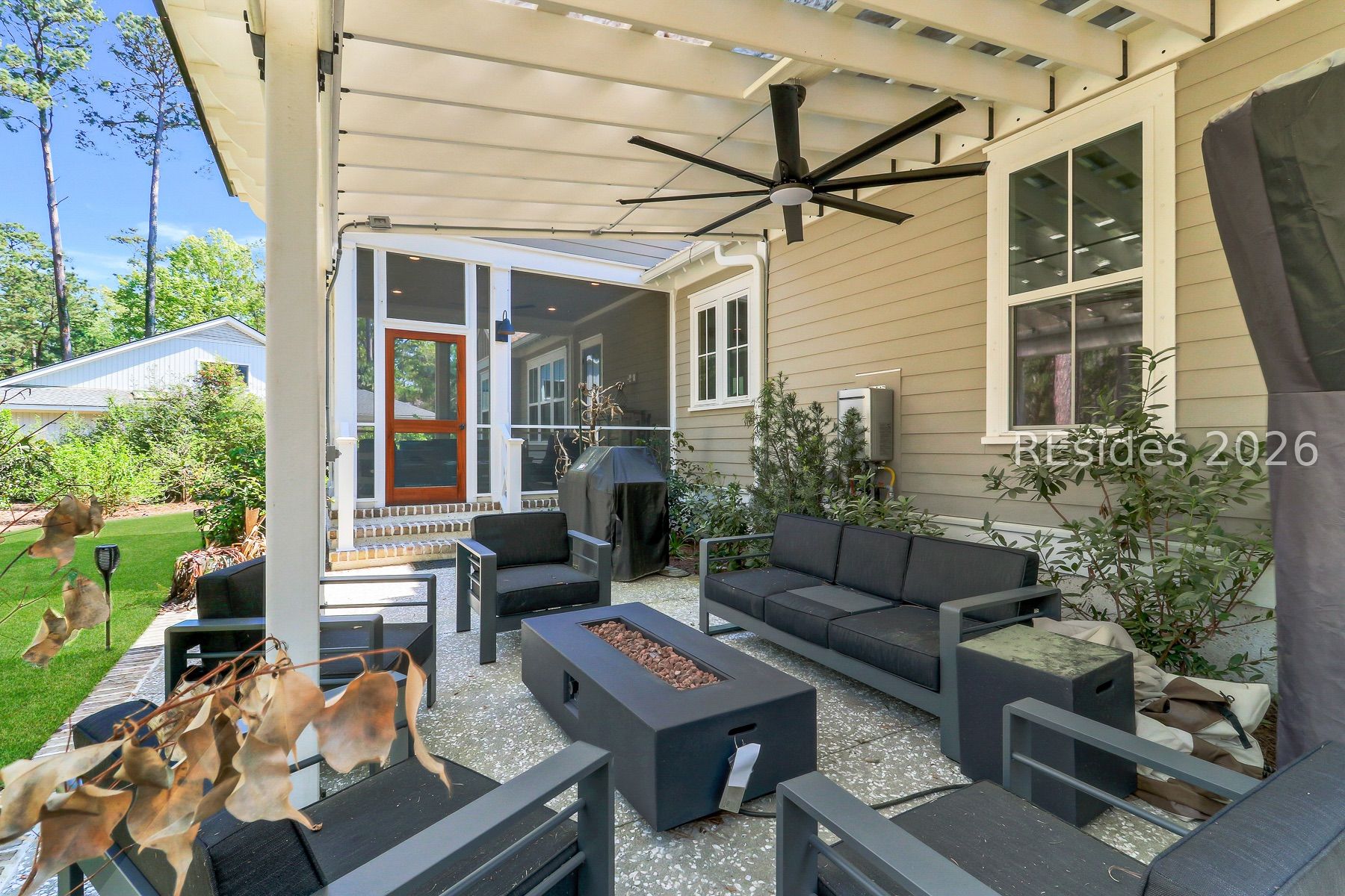 61 Winding Oak Drive