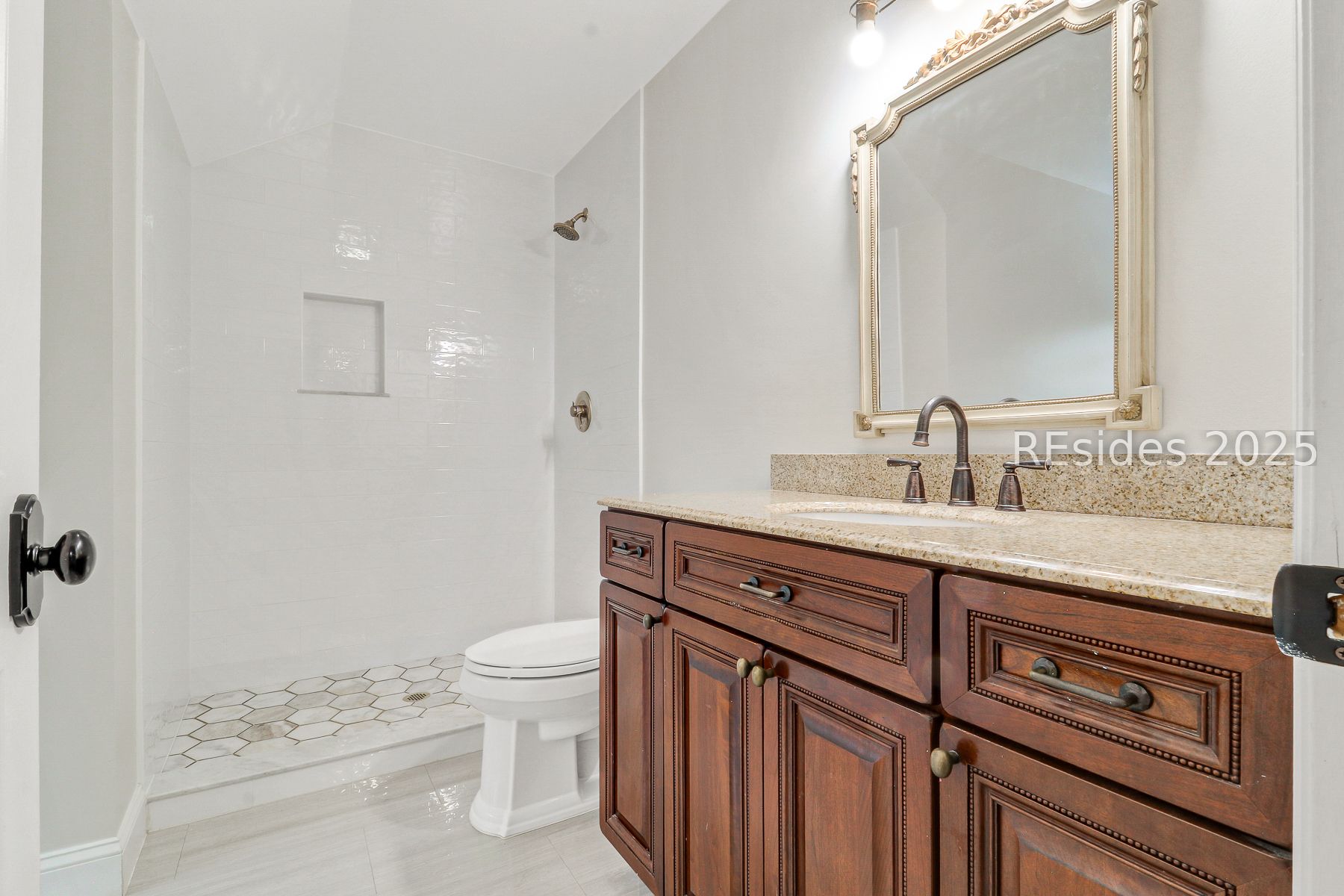 18 Belfair Point Drive