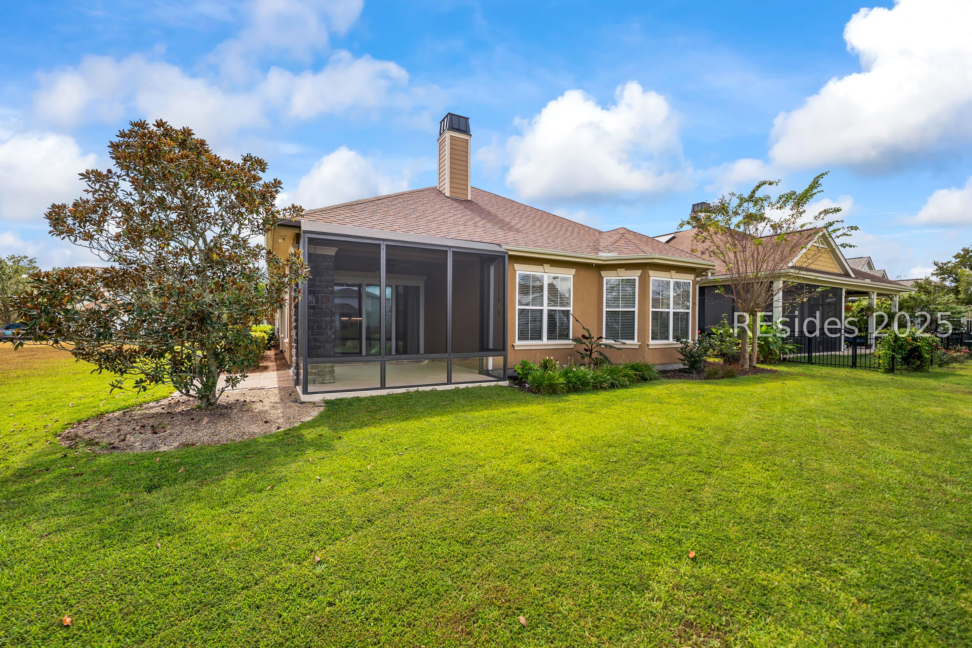 240 Garden Row Drive N