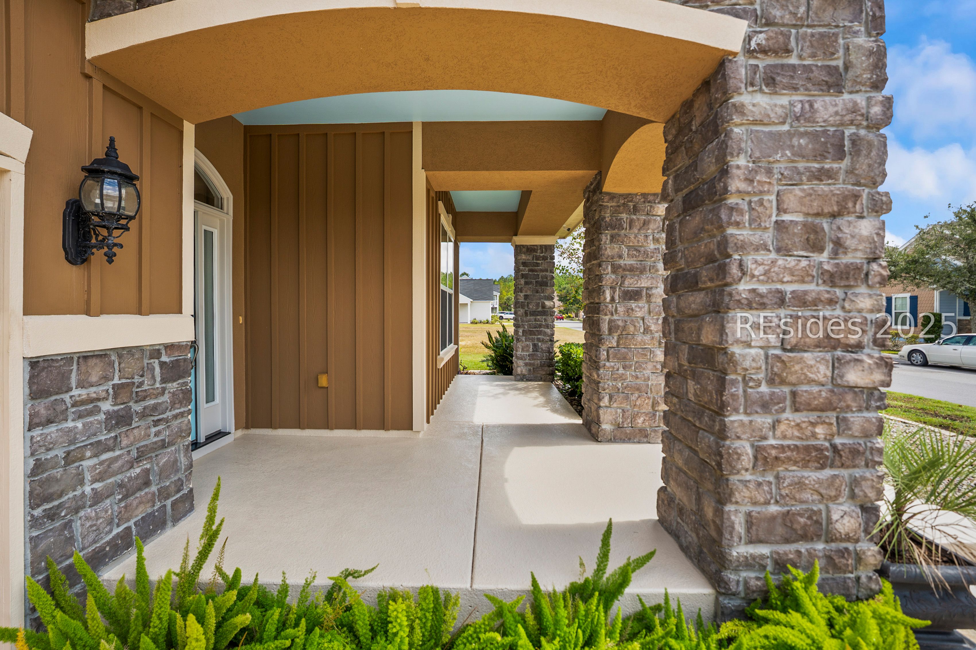 240 Garden Row Drive N