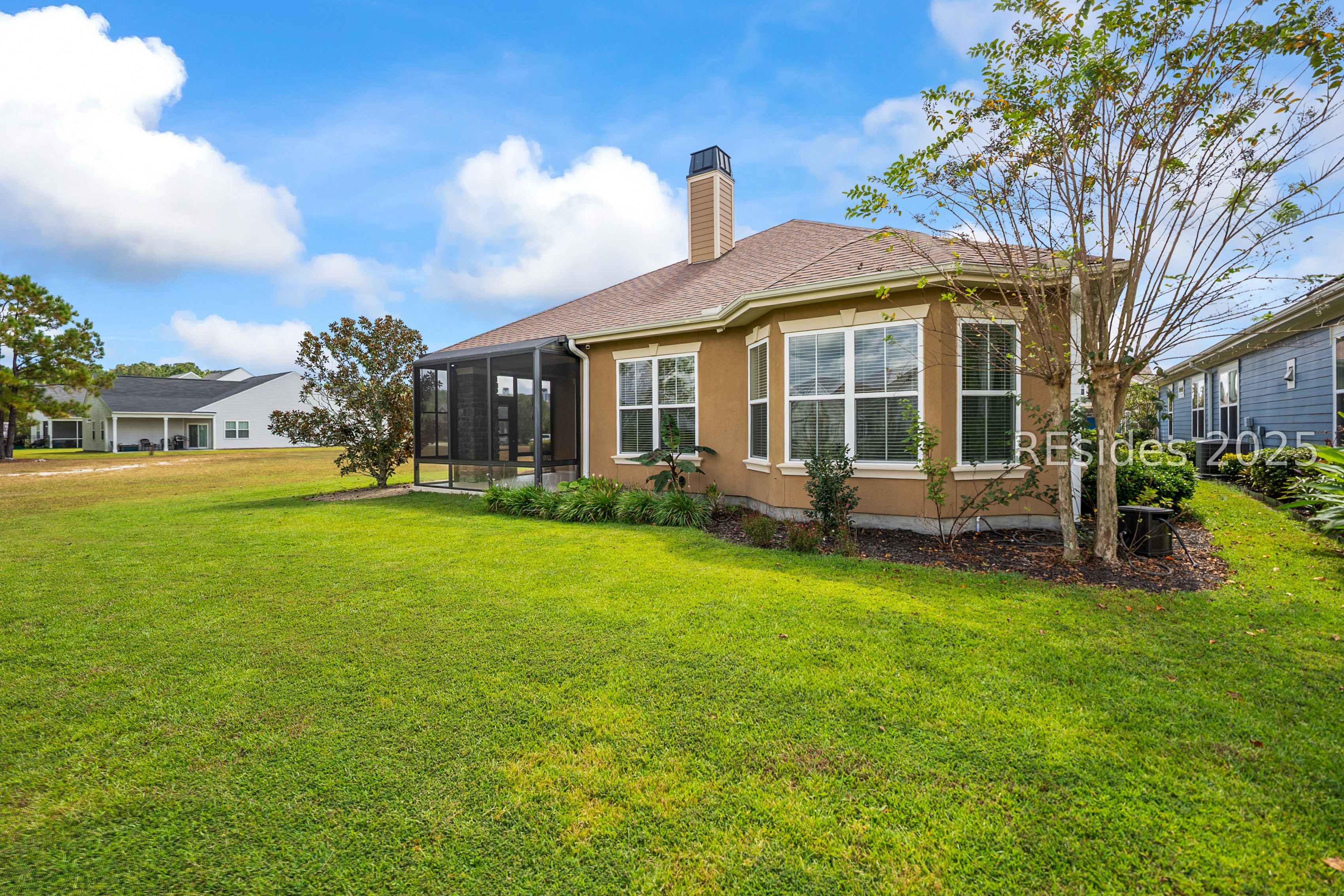 240 Garden Row Drive N