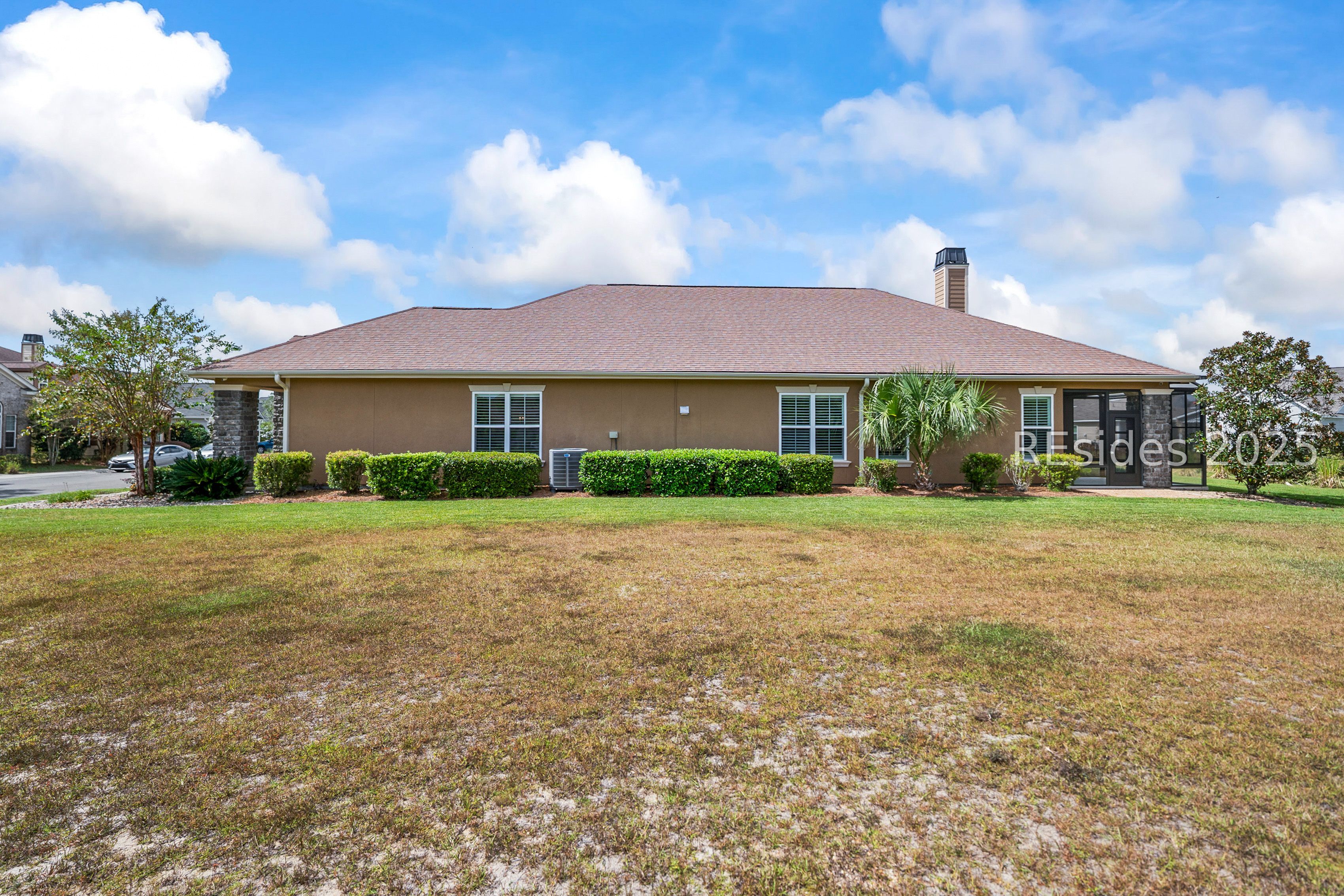 240 Garden Row Drive N