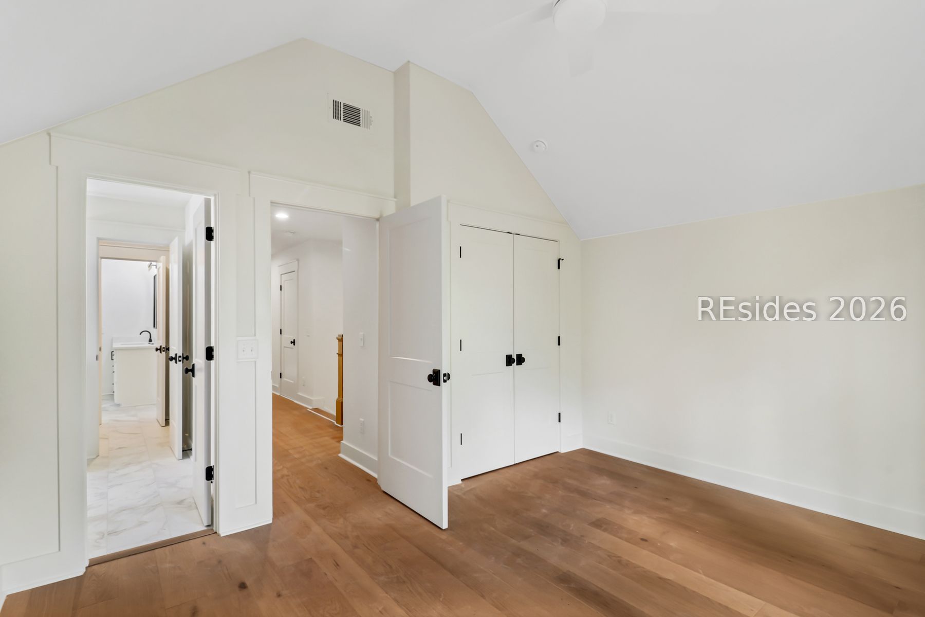10 Oldfield Village Road
