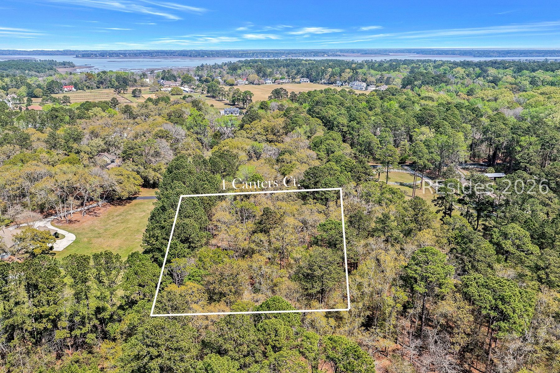 1 Canters Court