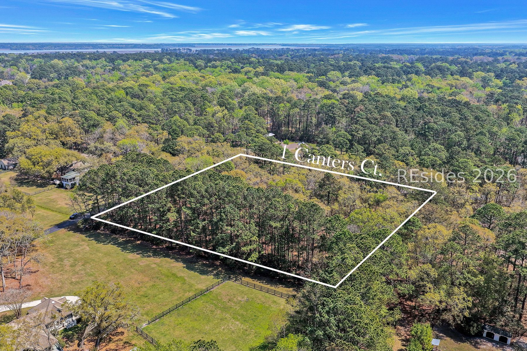 1 Canters Court