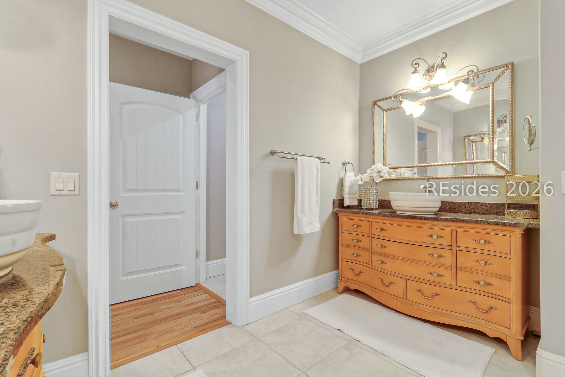 144 Harbour Passage