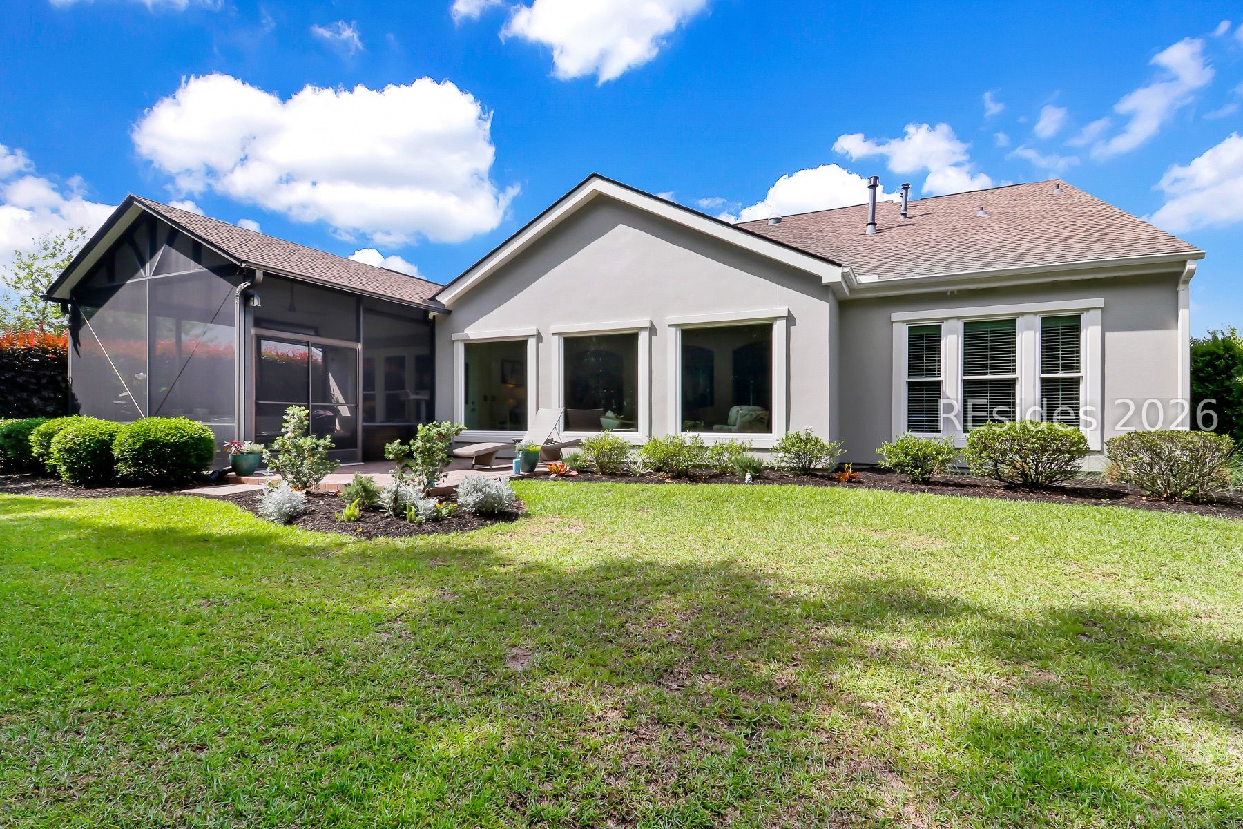 15 Rolling River Drive