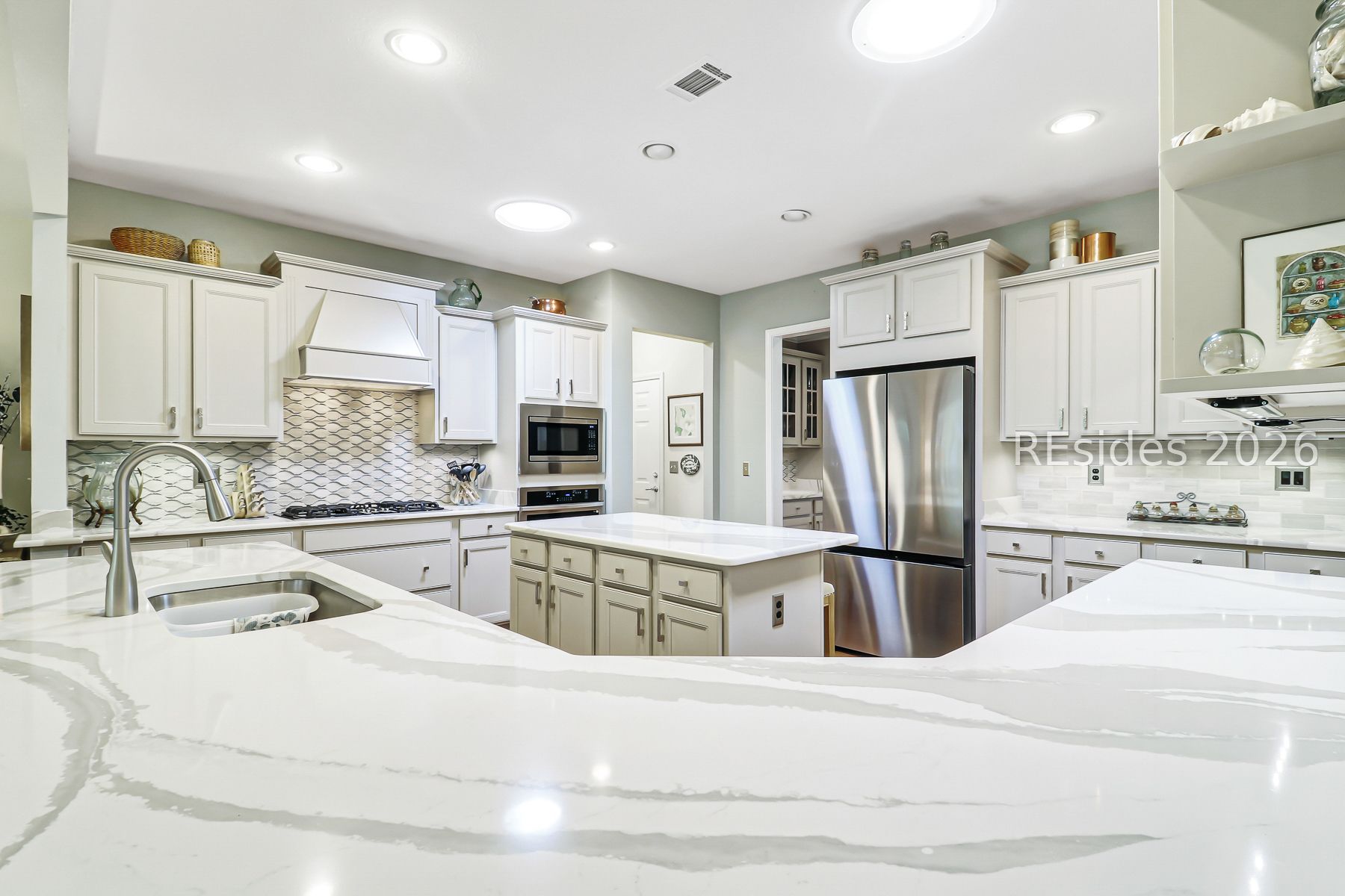 15 Rolling River Drive