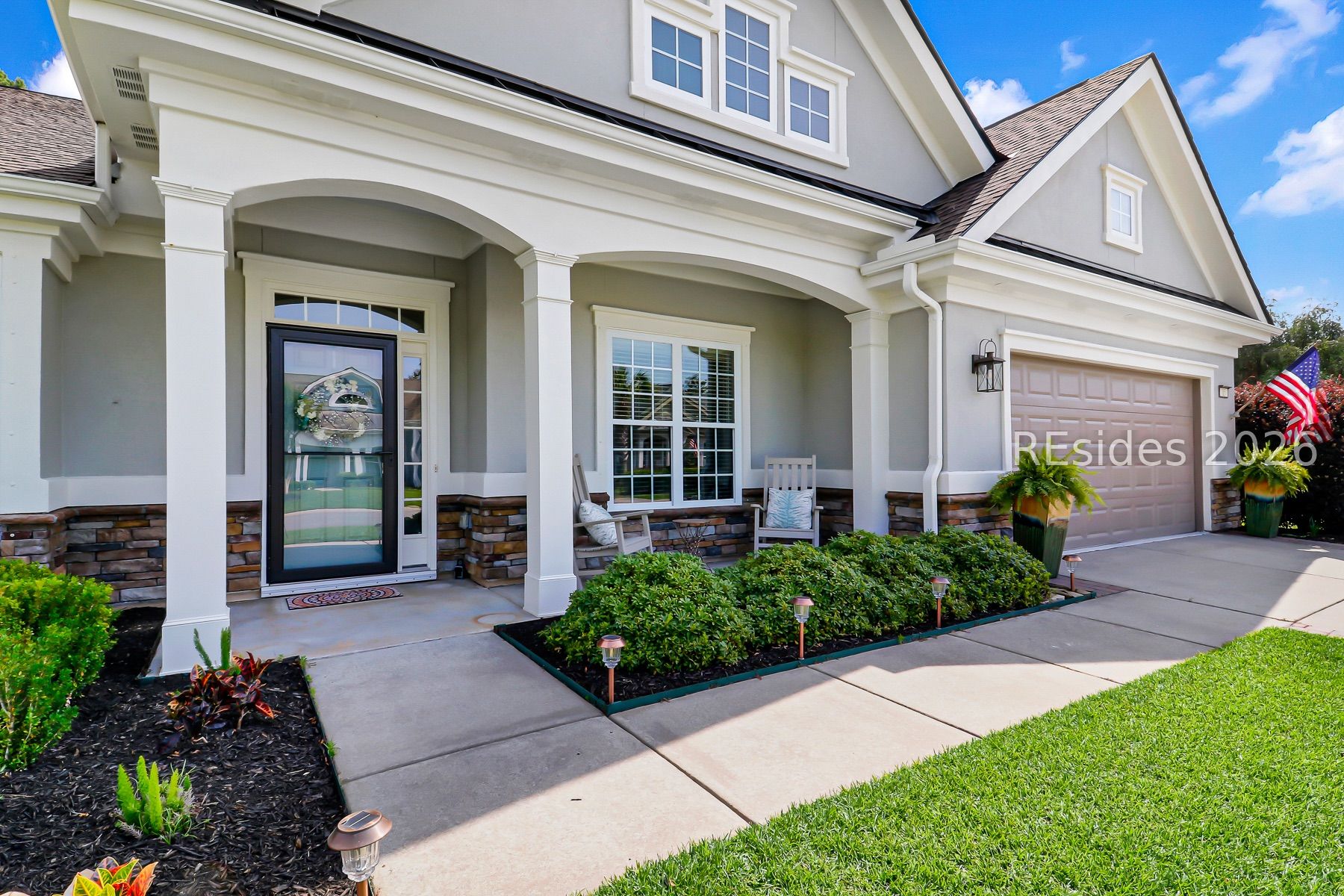 15 Rolling River Drive