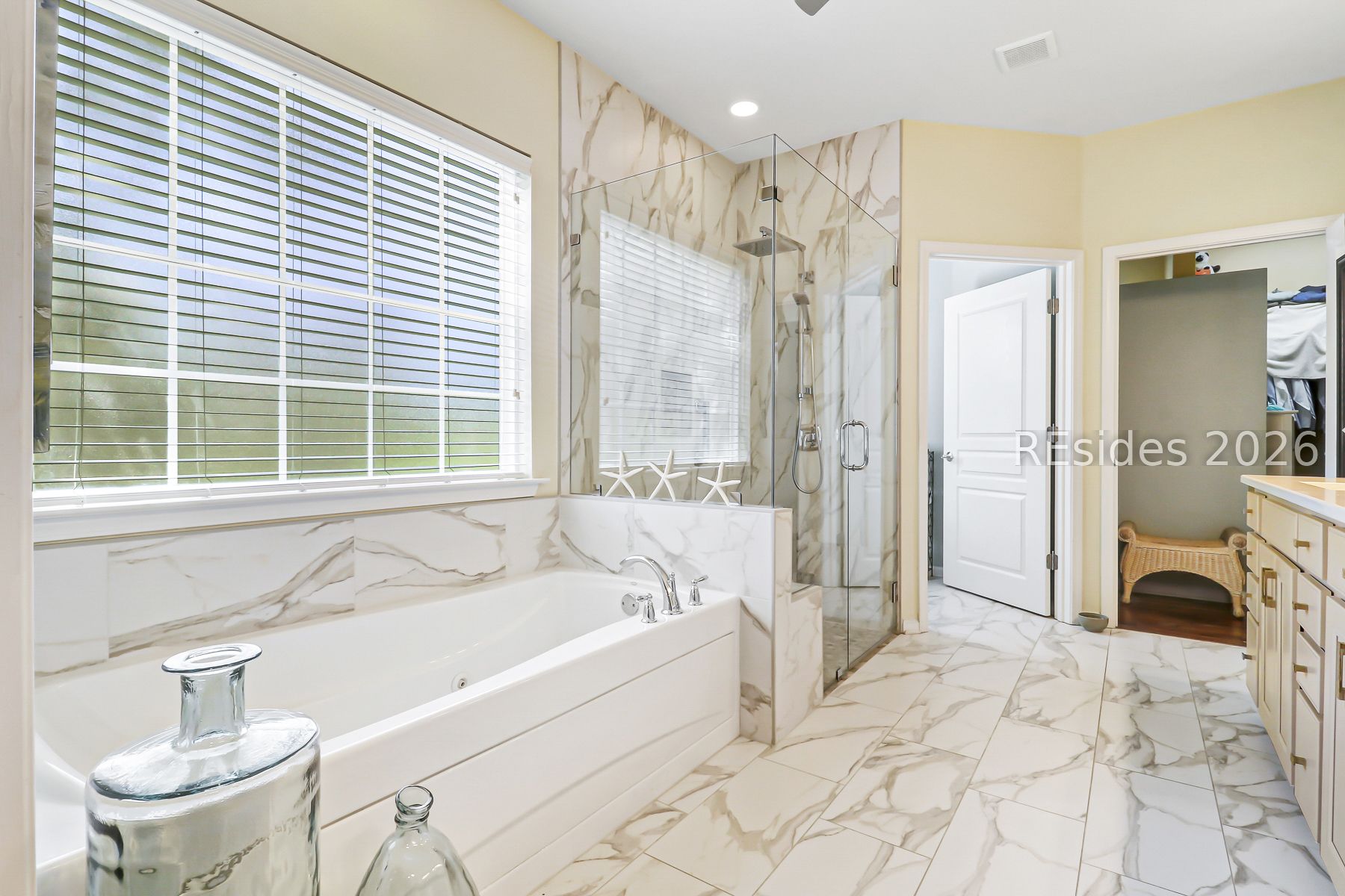15 Rolling River Drive