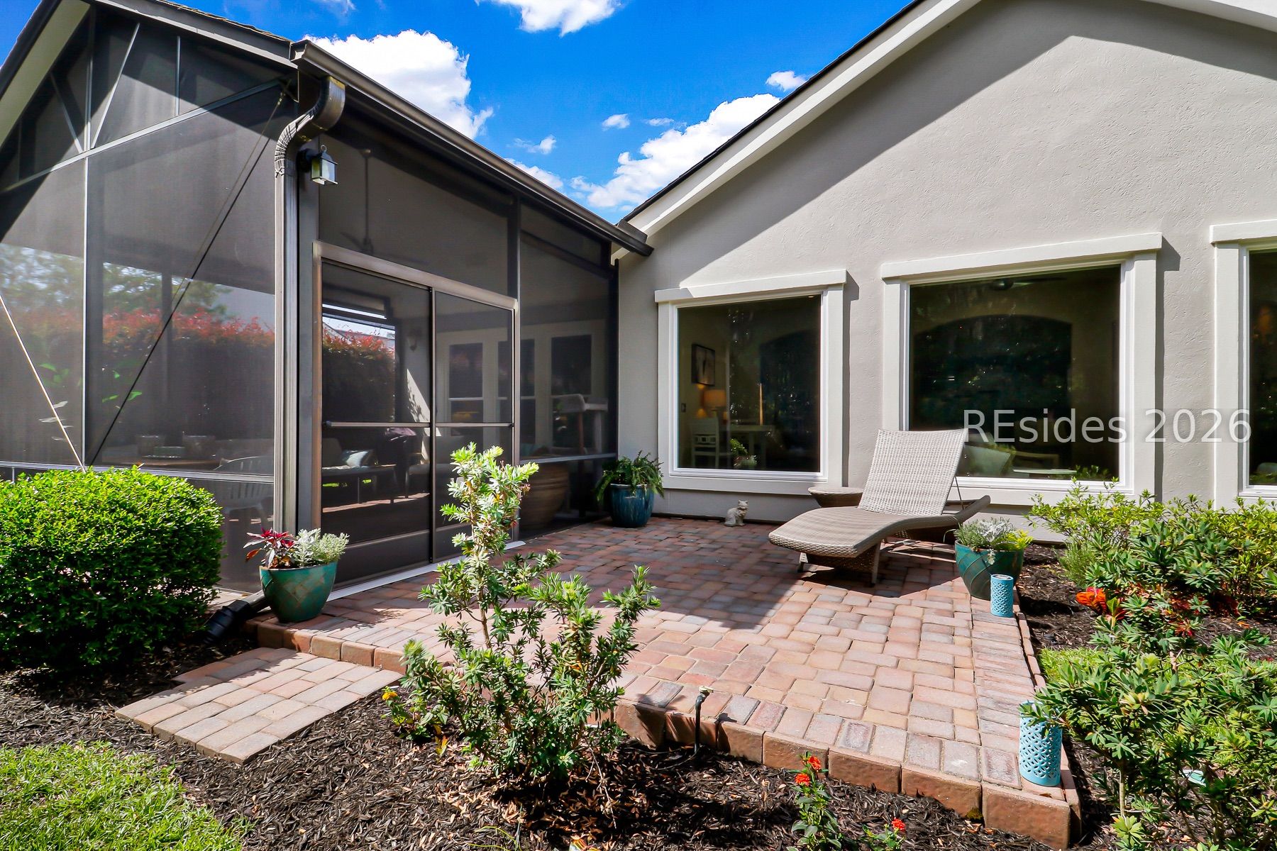 15 Rolling River Drive