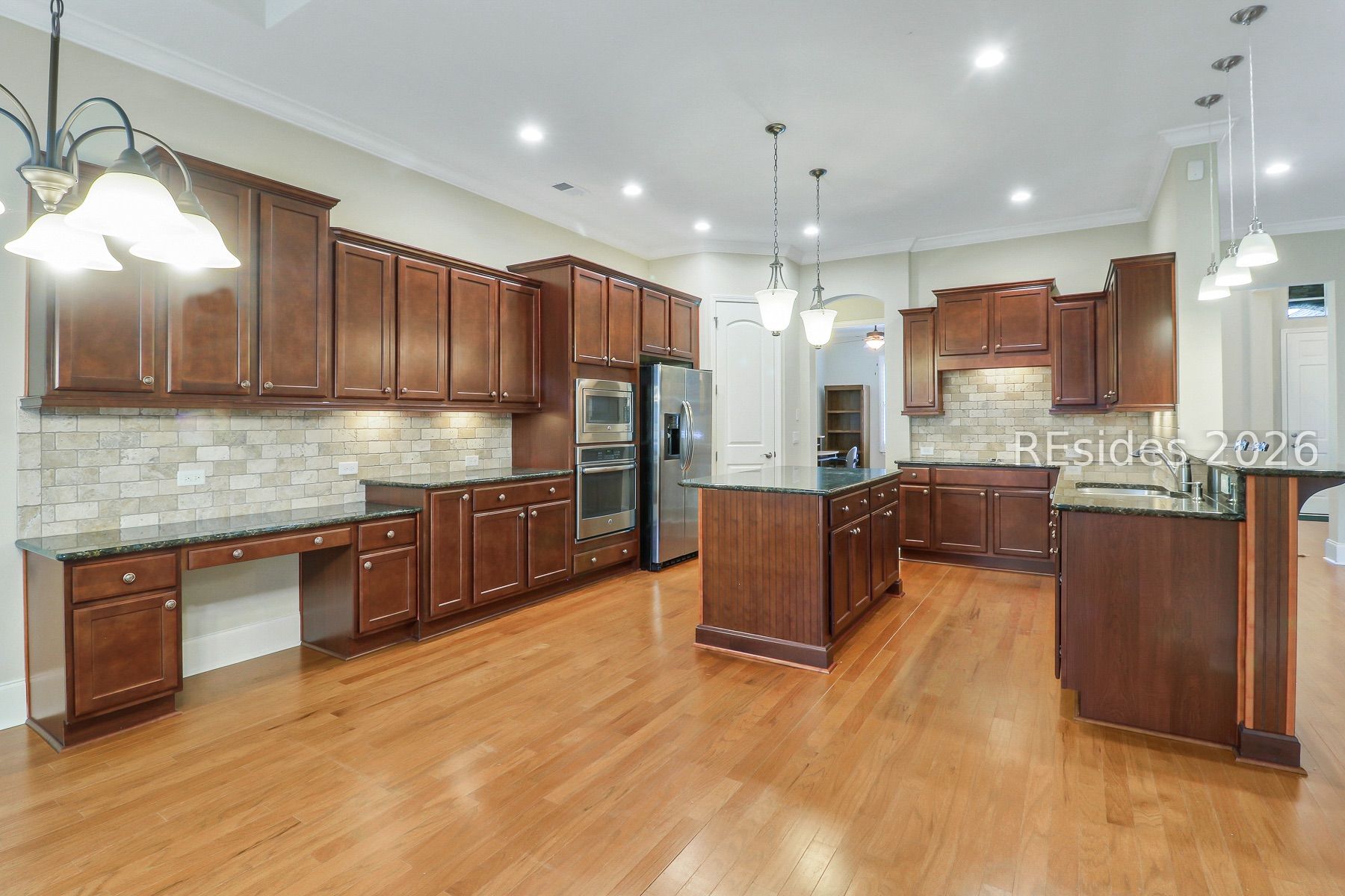 7 Anchor Bay Court