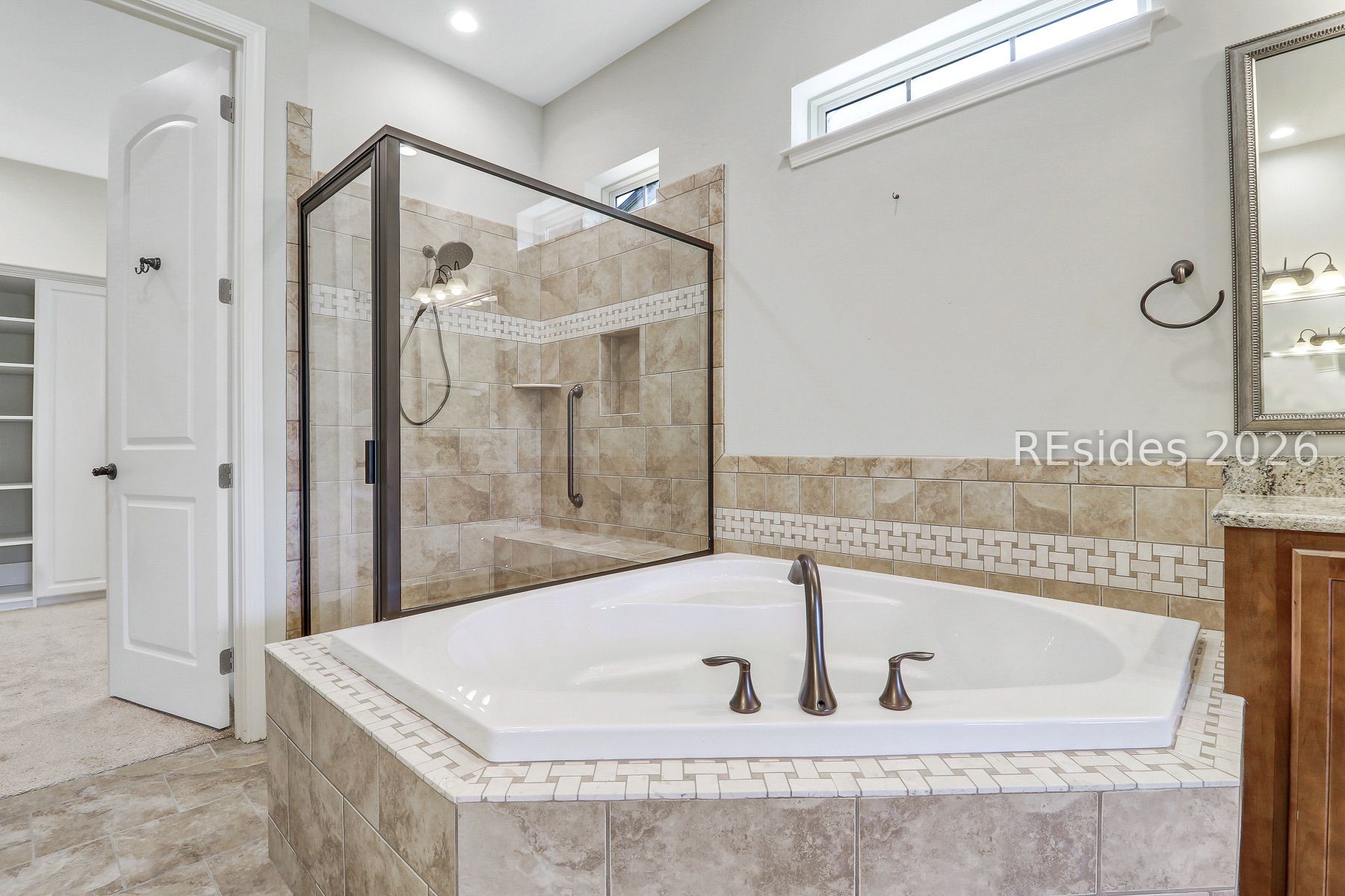 7 Anchor Bay Court