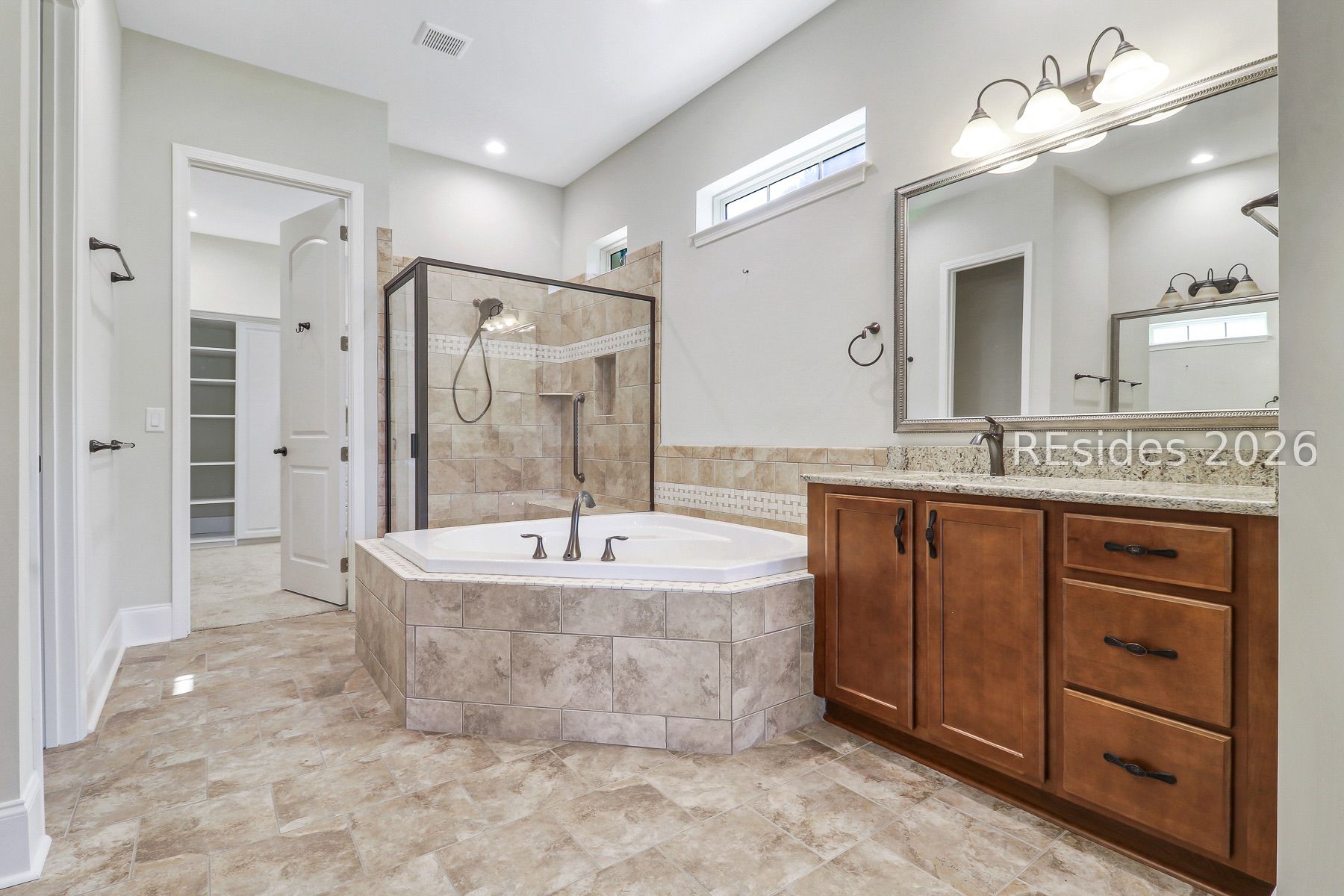 7 Anchor Bay Court