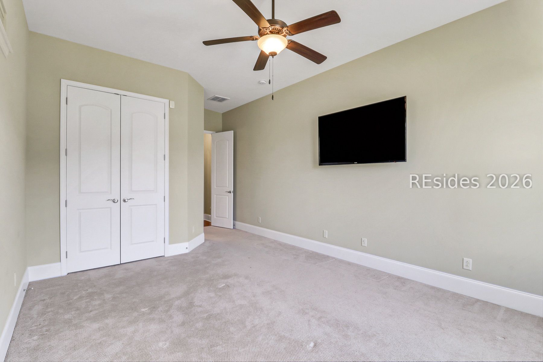 7 Anchor Bay Court
