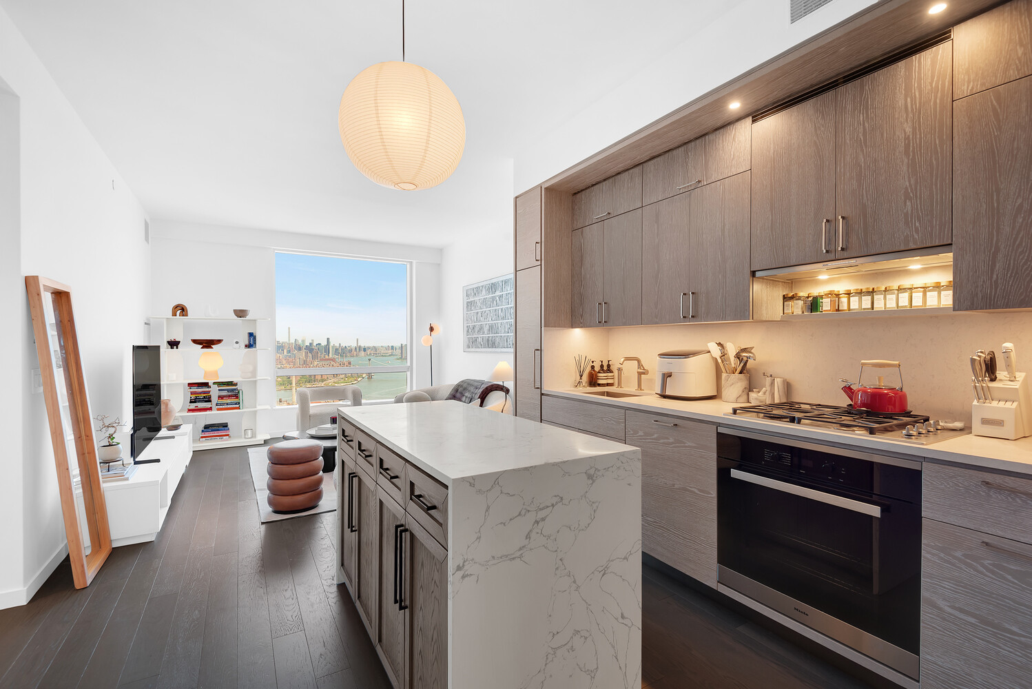1 CITY Point 57C