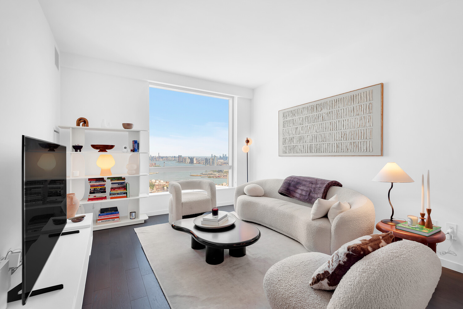 1 CITY Point 57C