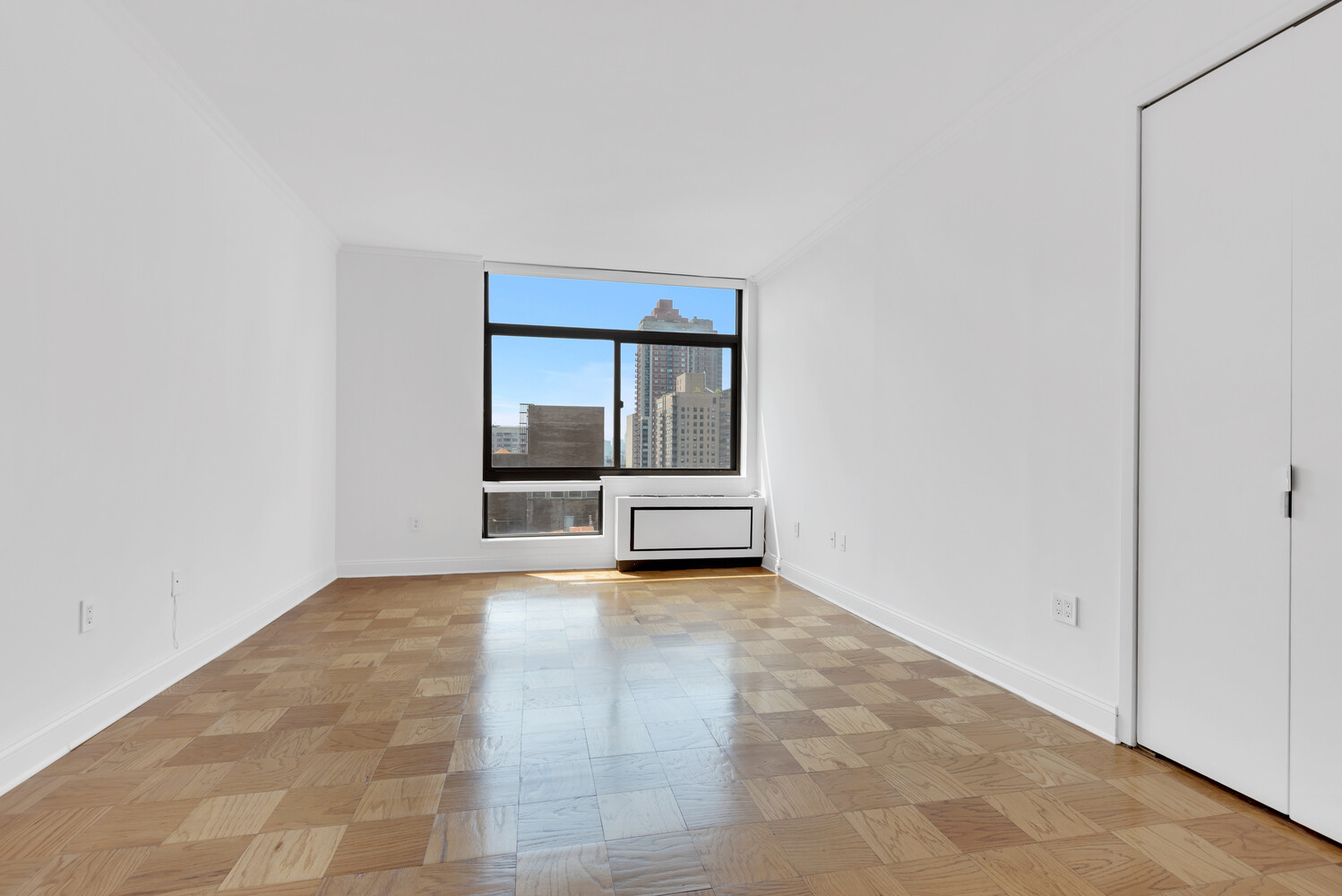 303 E 43RD Street 25B