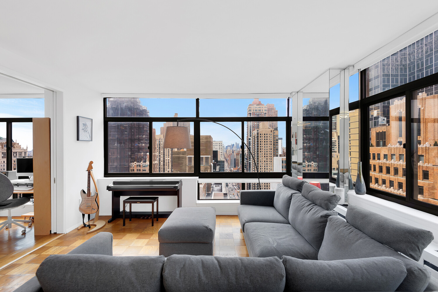 303 E 43RD Street 25B