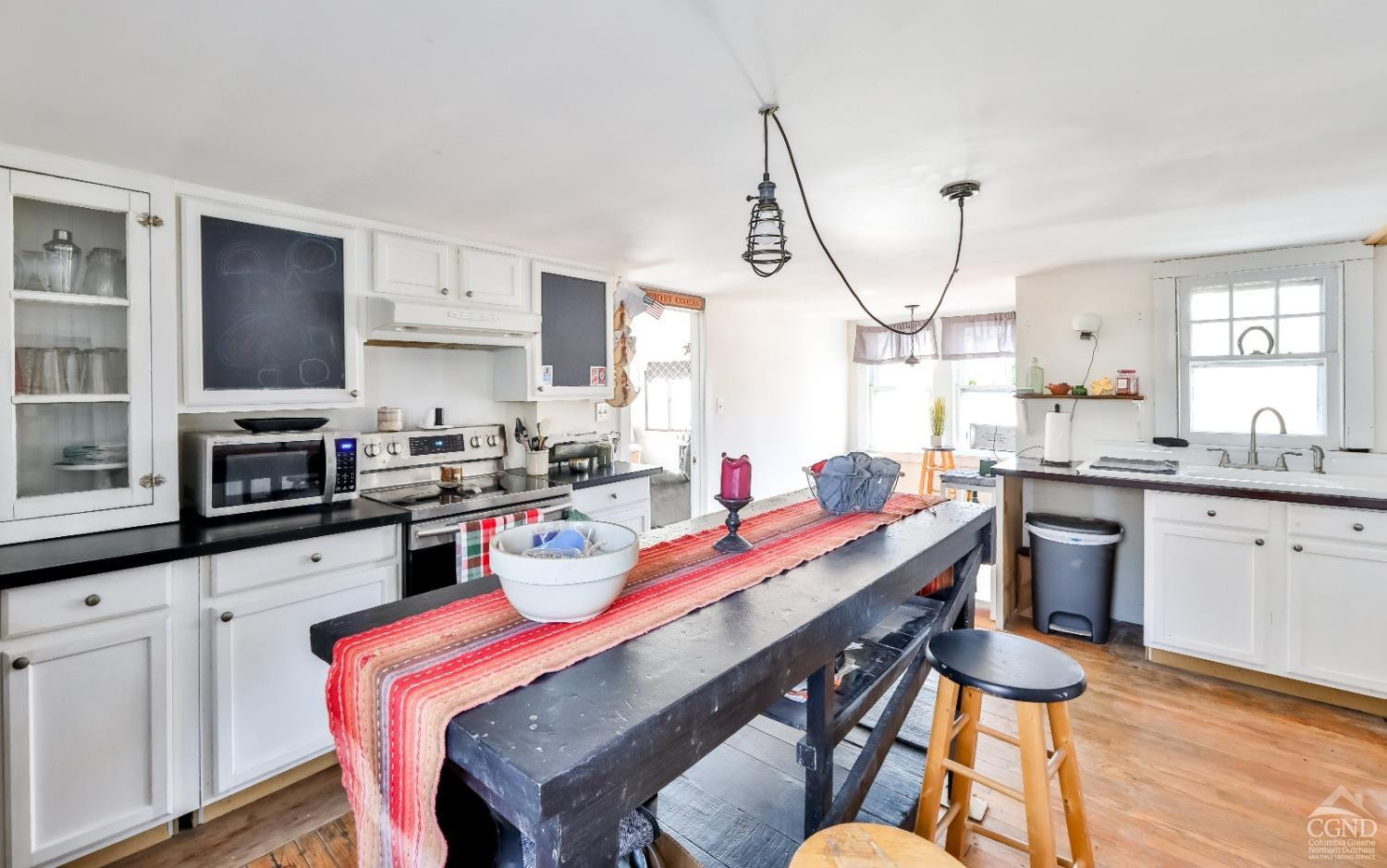 96 Stone Bridge Road