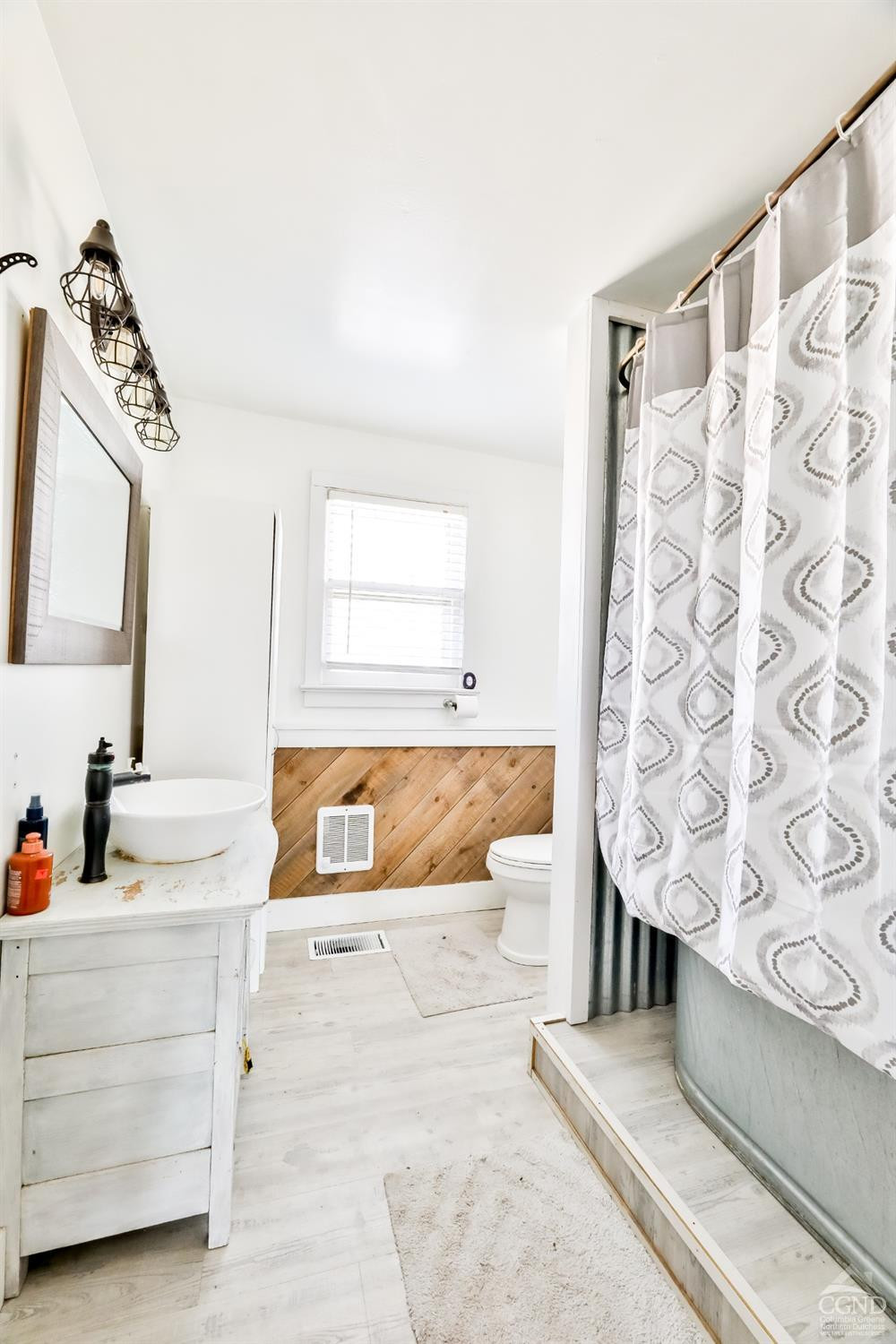 96 Stone Bridge Road