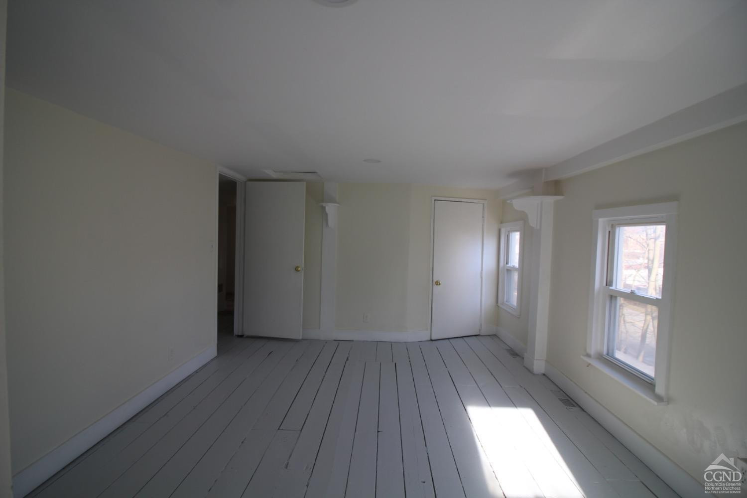 165 W Main