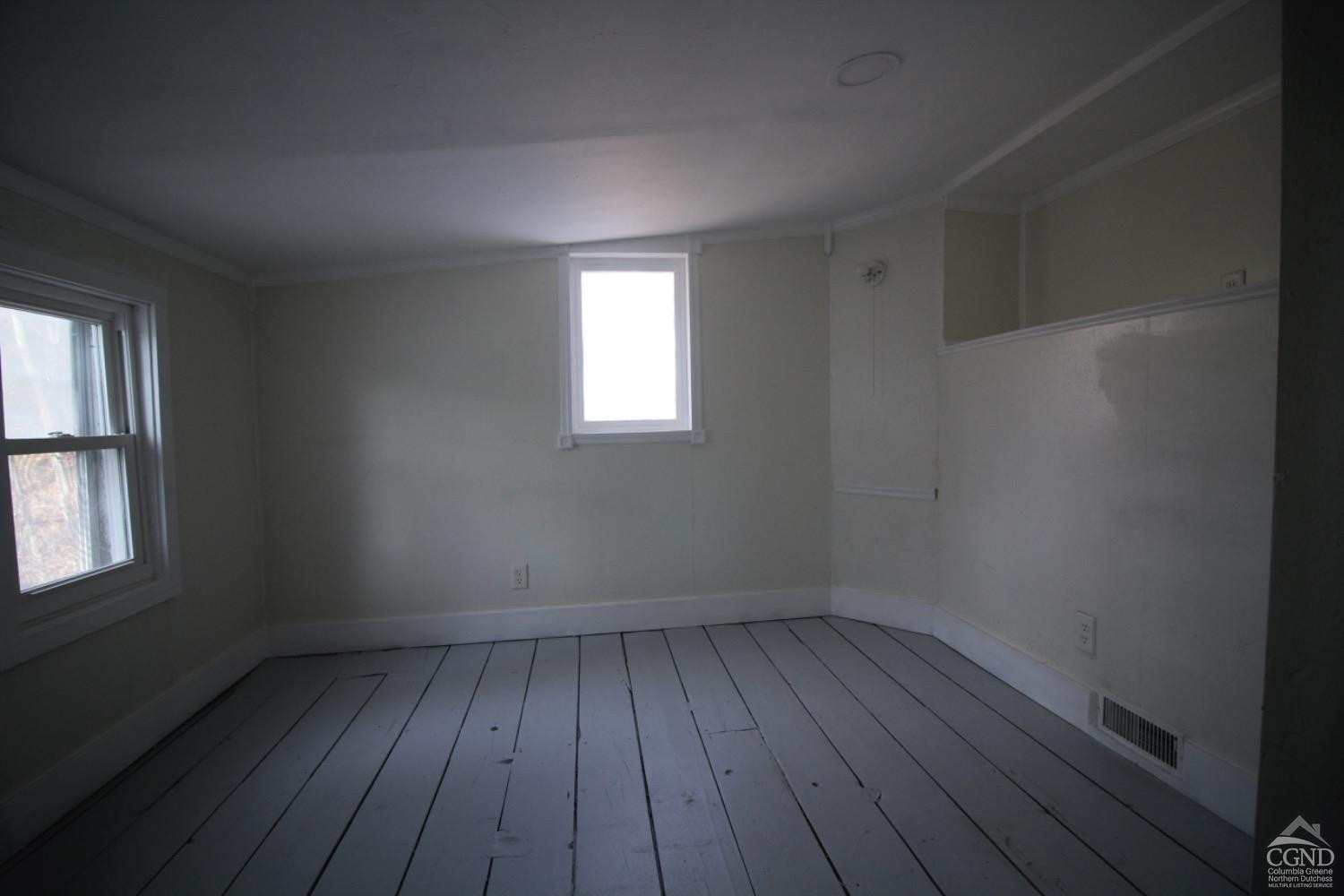 165 W Main