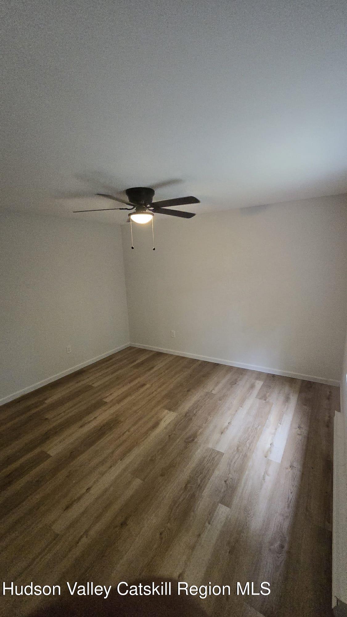 1321 Sleepy Hollow Road