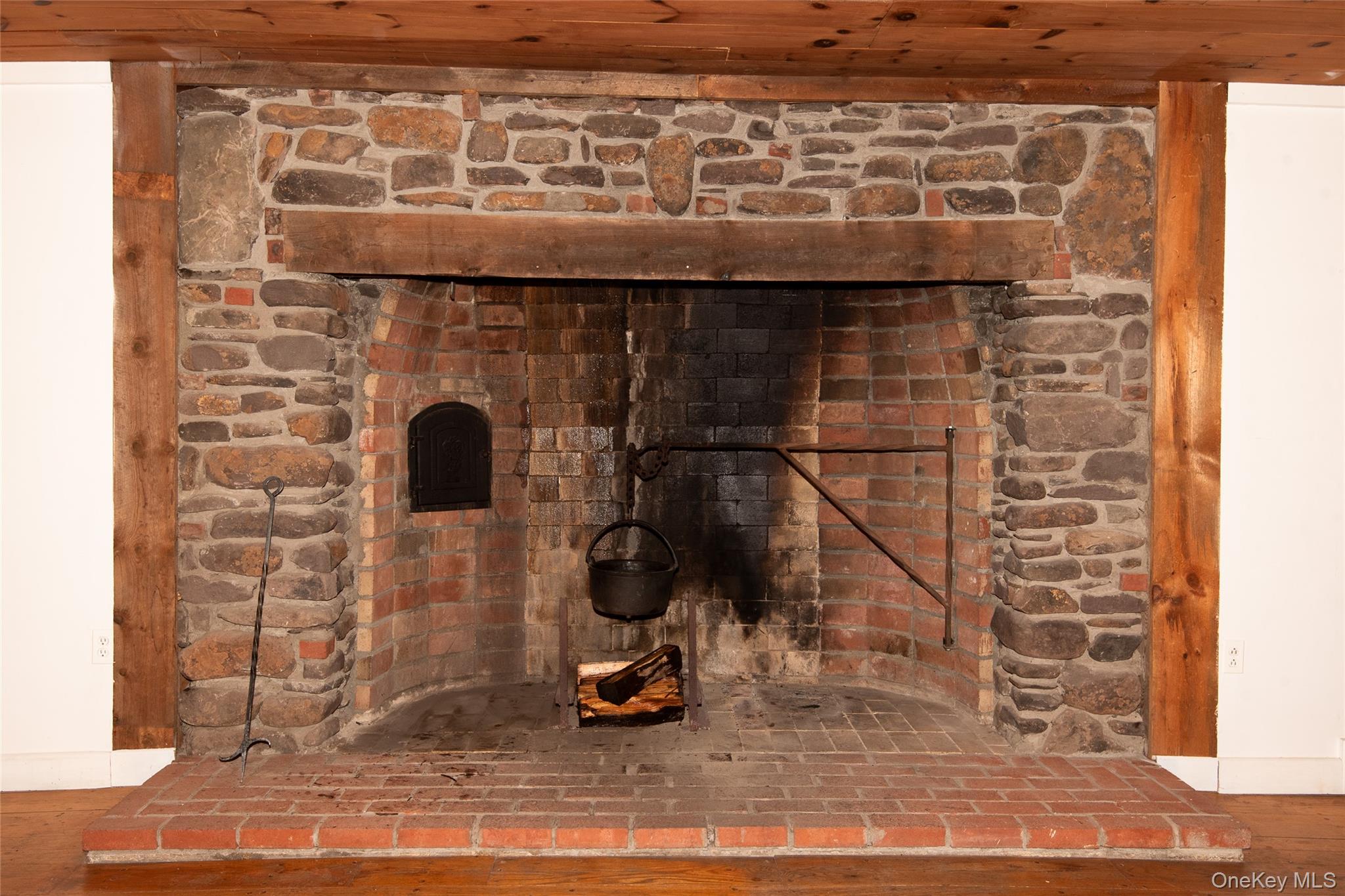 32 Mountain Camp Road