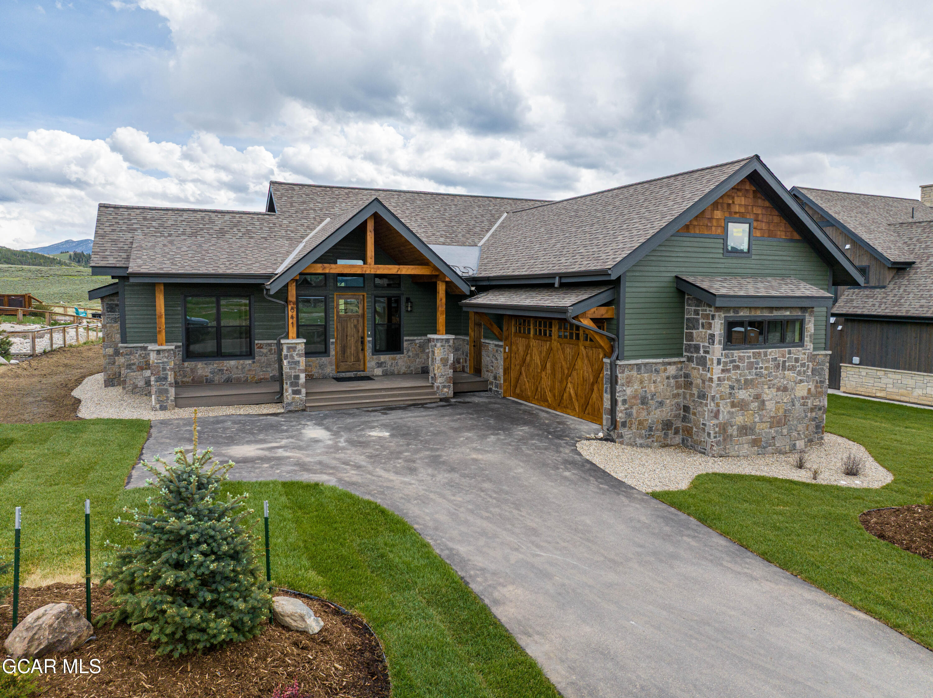 841 Buckhorn Drive